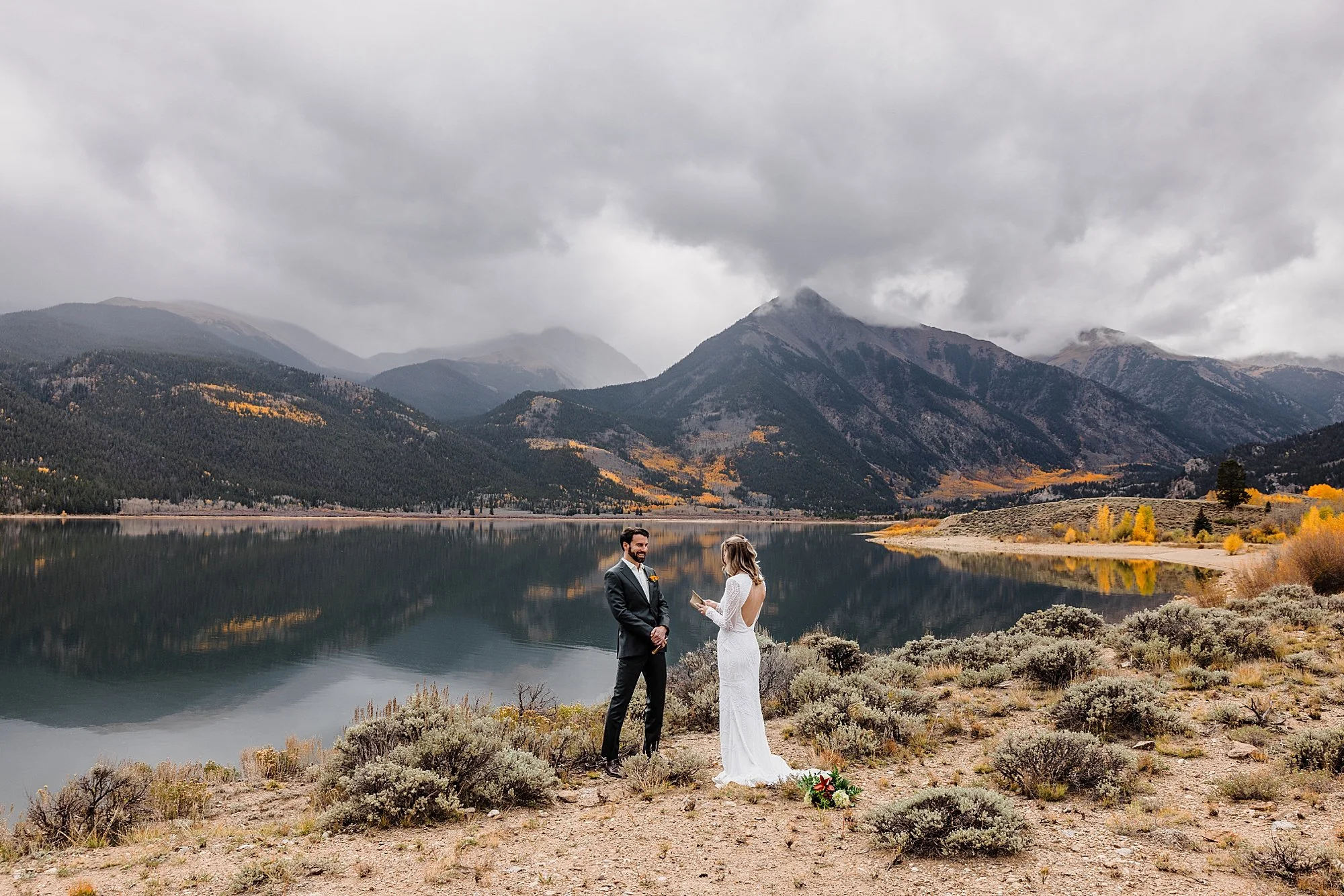 Fall-Color-Elopement-in-Buena-Vista-Colorado_0002.jpg