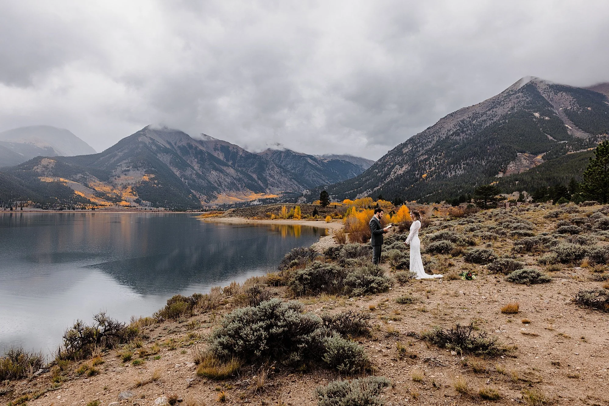 Fall-Color-Elopement-in-Buena-Vista-Colorado_0012.jpg
