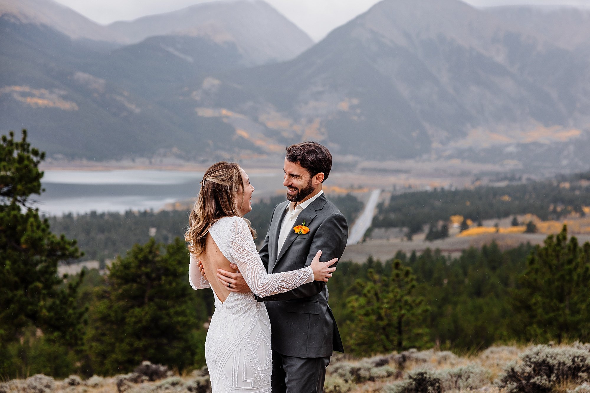 Fall-Color-Elopement-in-Buena-Vista-Colorado_0027.jpg