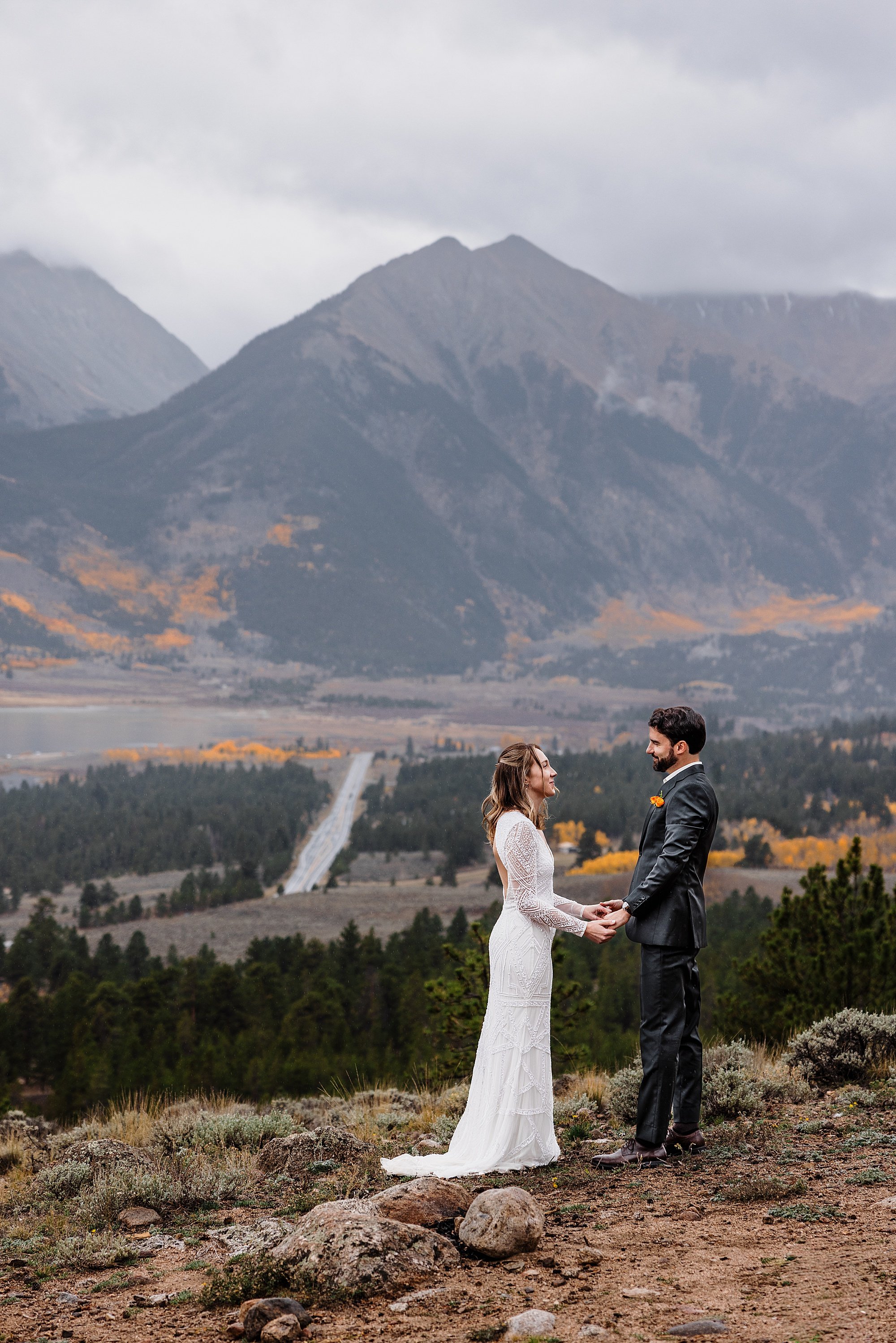 Fall-Color-Elopement-in-Buena-Vista-Colorado_0028.jpg