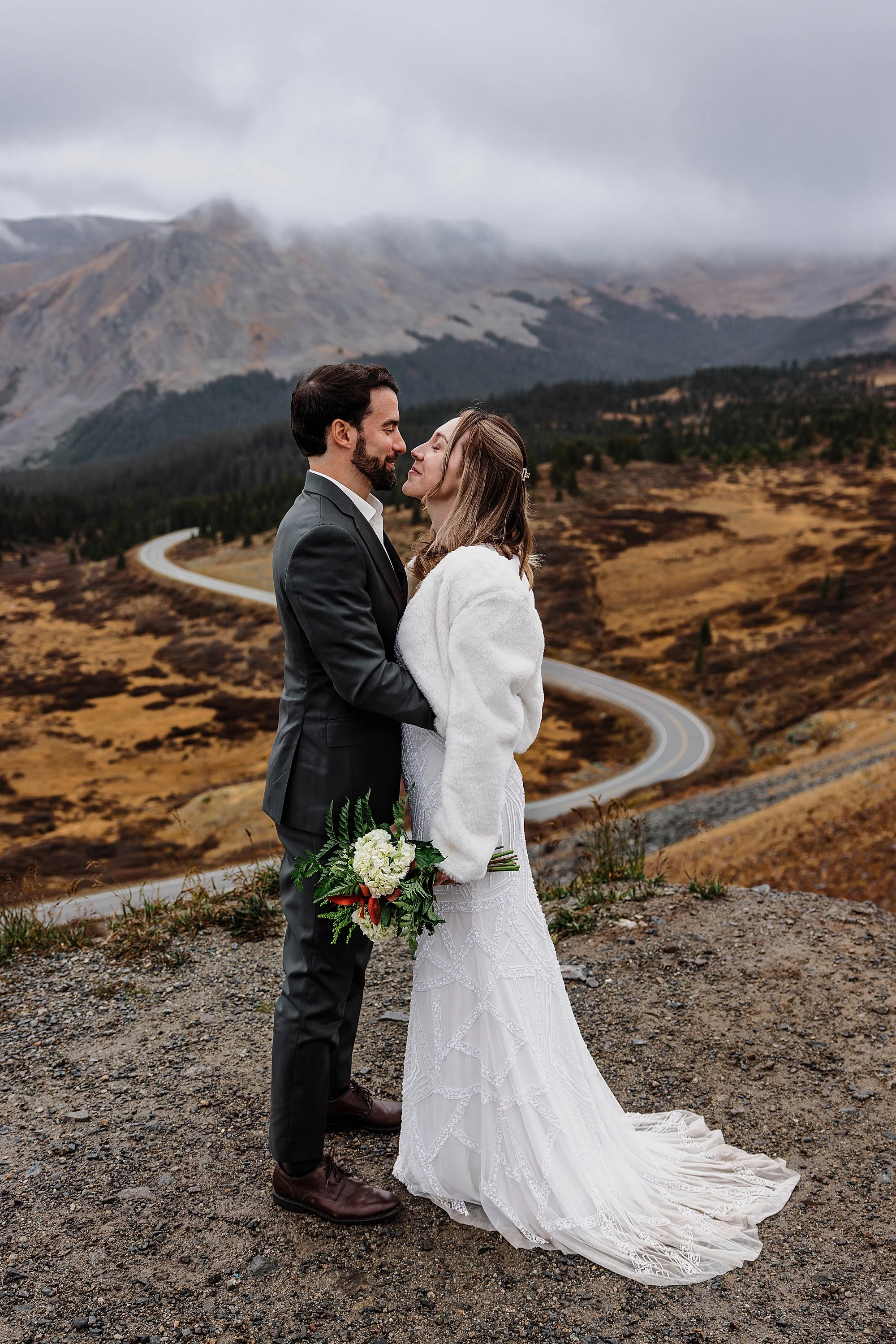 Fall-Color-Elopement-in-Buena-Vista-Colorado_0033.jpg