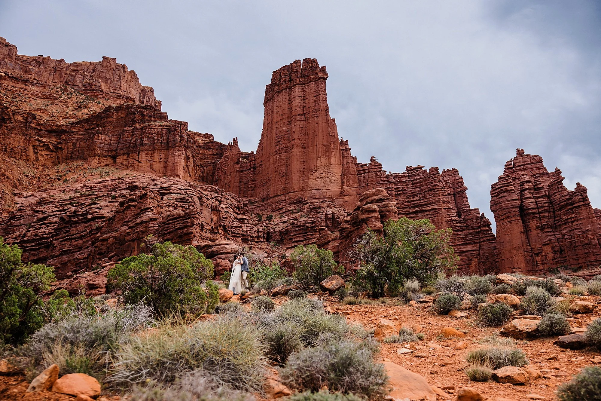 April-Moab-Elopement-Photographer_0012.jpg
