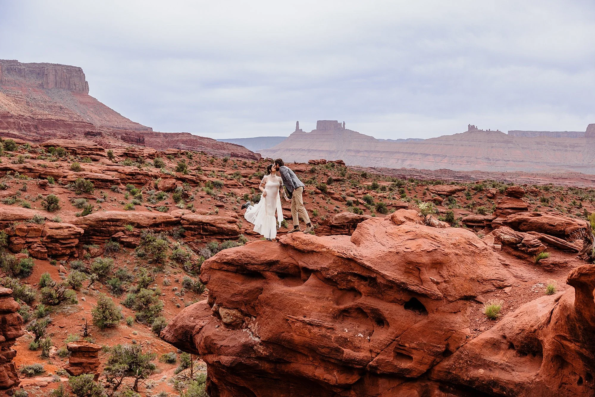April-Moab-Elopement-Photographer_0036.jpg