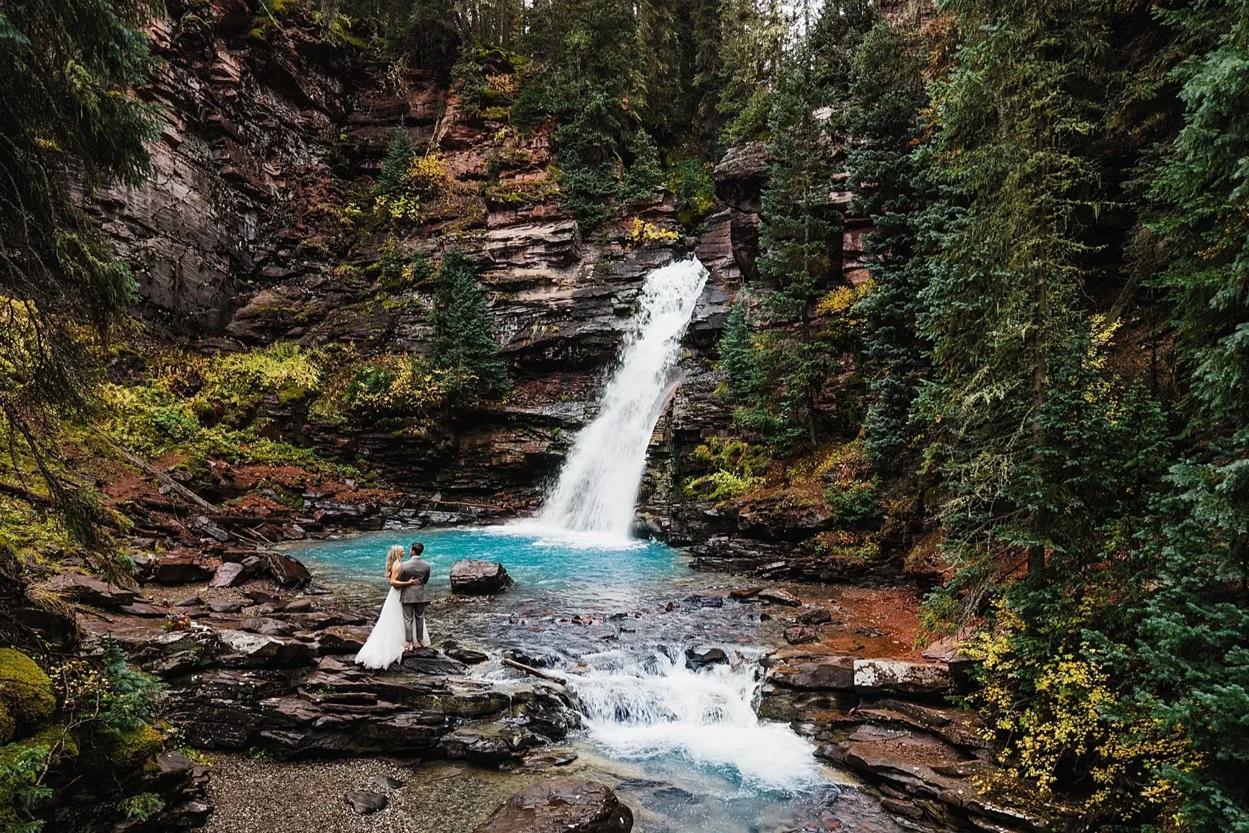 Small-Wedding-in-Ouray-Colorado-Mountains_0053.webp