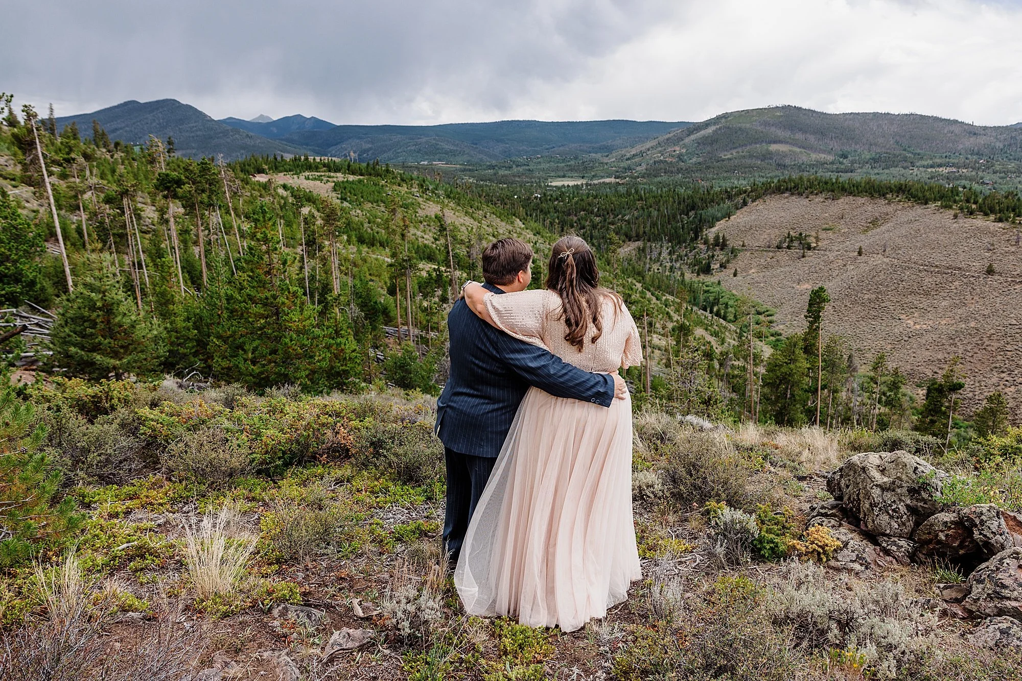 LGBTQ-Elopement-in-Grand-Lake-Colorado_0011.jpg