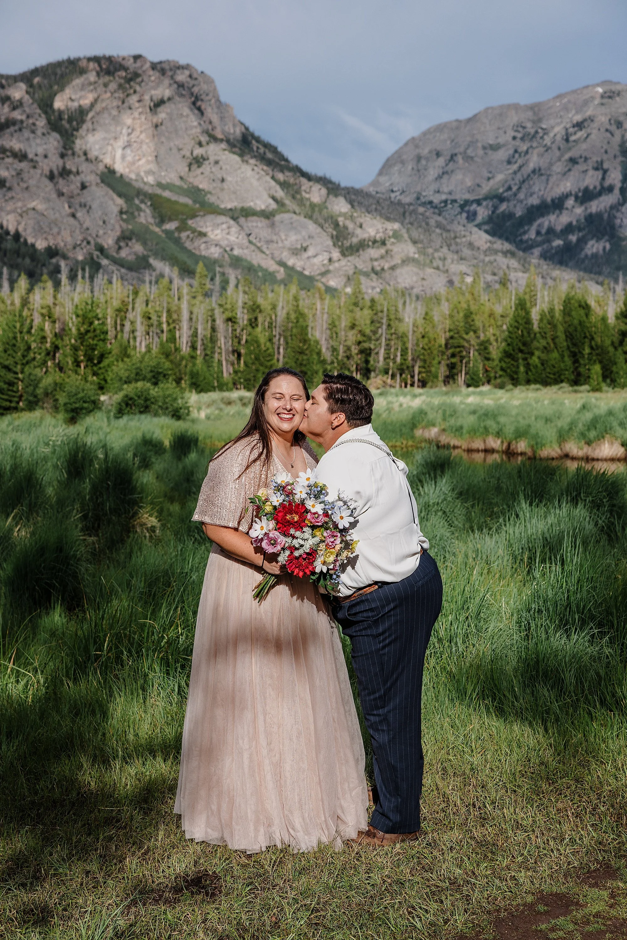 LGBTQ-Elopement-in-Grand-Lake-Colorado_0026.jpg