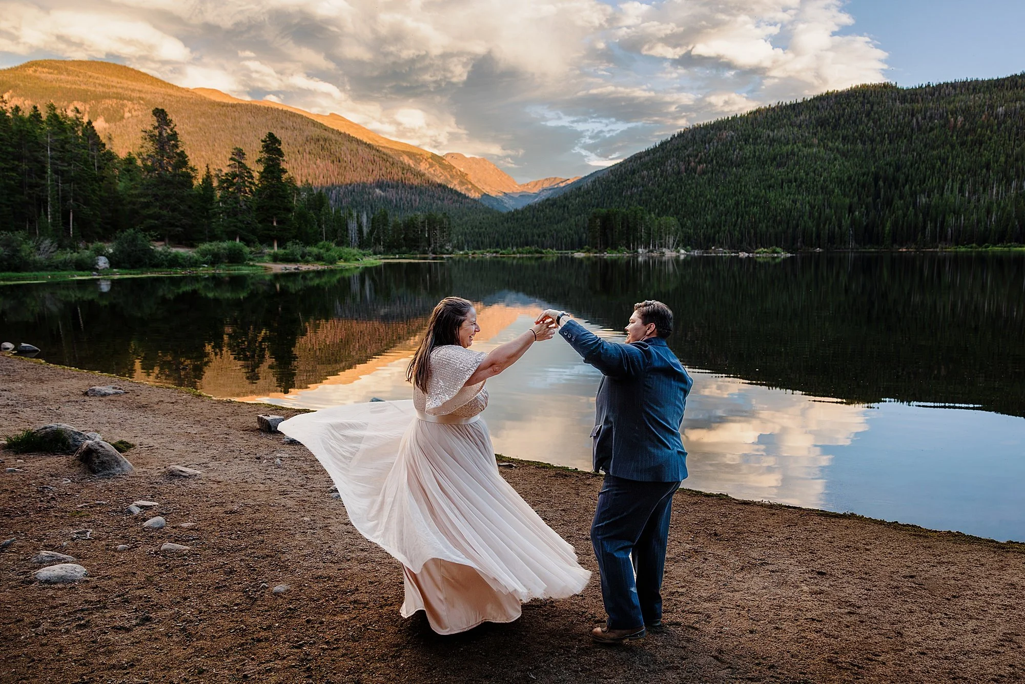 LGBTQ-Elopement-in-Grand-Lake-Colorado_0047.jpg