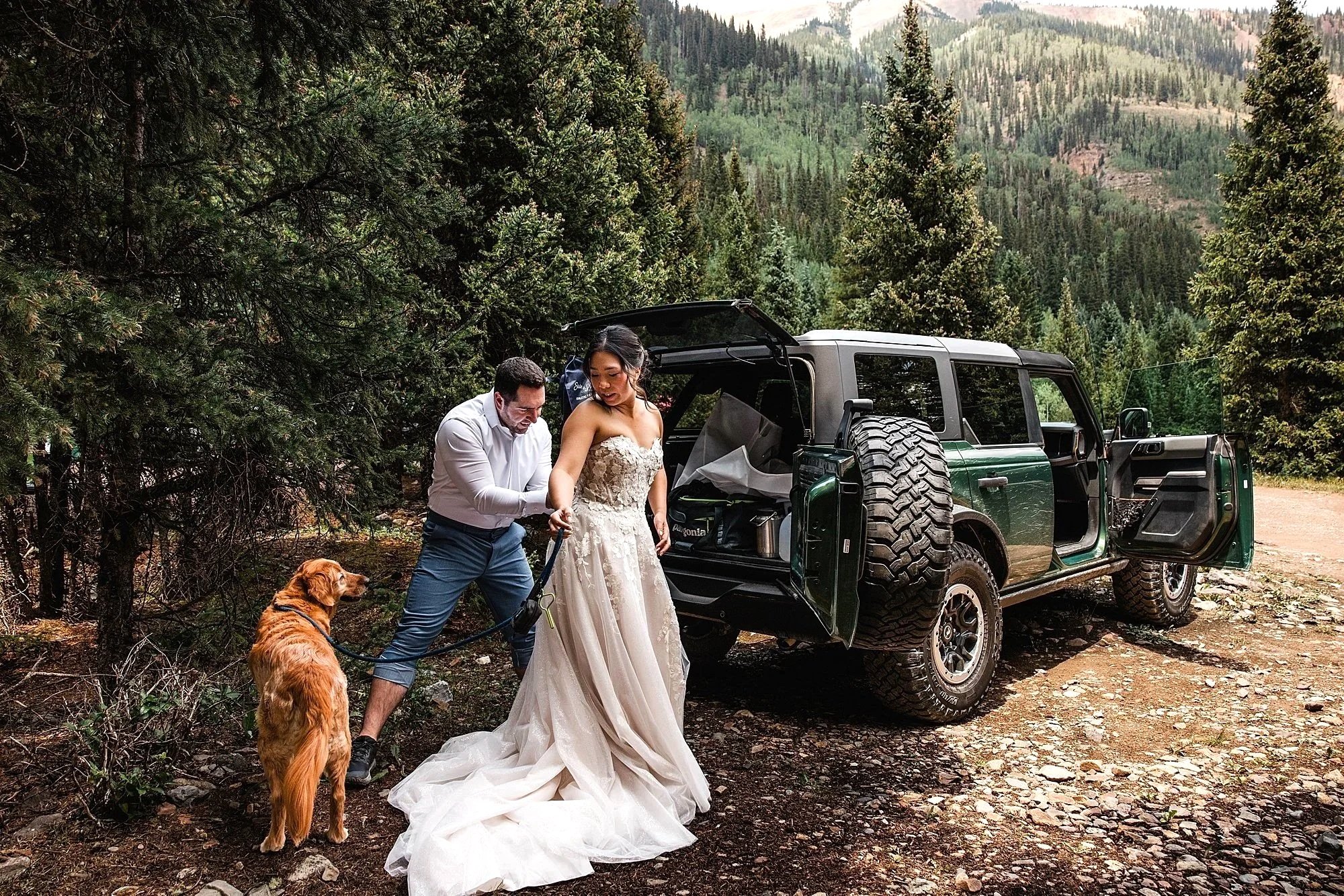 Summer-Waterfall-and-Off-Road-Elopement-in-Ouray-Colorado_0001.jpg