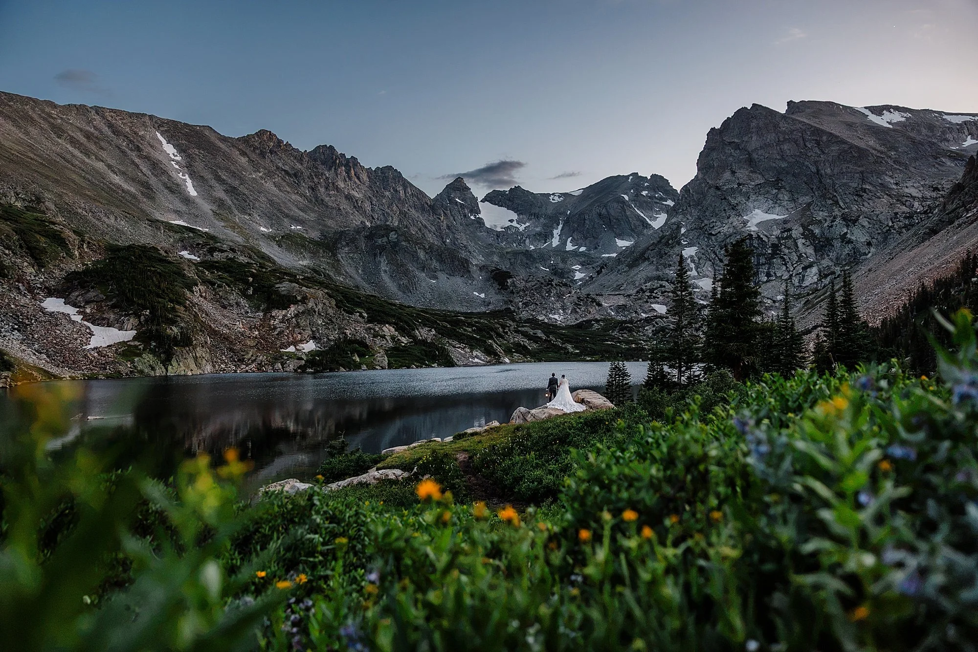 Summer-Hiking-Elopement-to-an-Alpine-Lake-in-Colorado_063.jpg