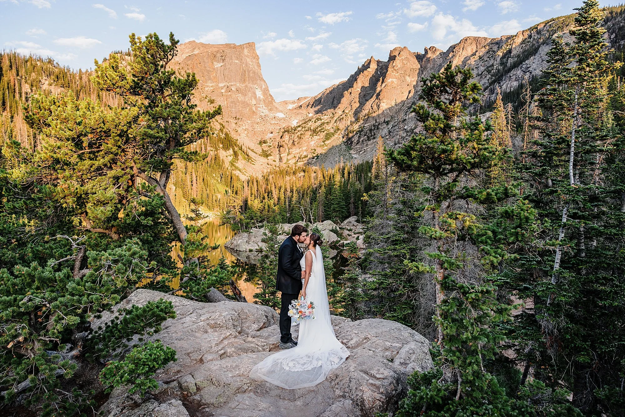 Moraine-Park-Amphitheater-Wedding-in-Rocky-Mountain-National-Park_0022.jpg