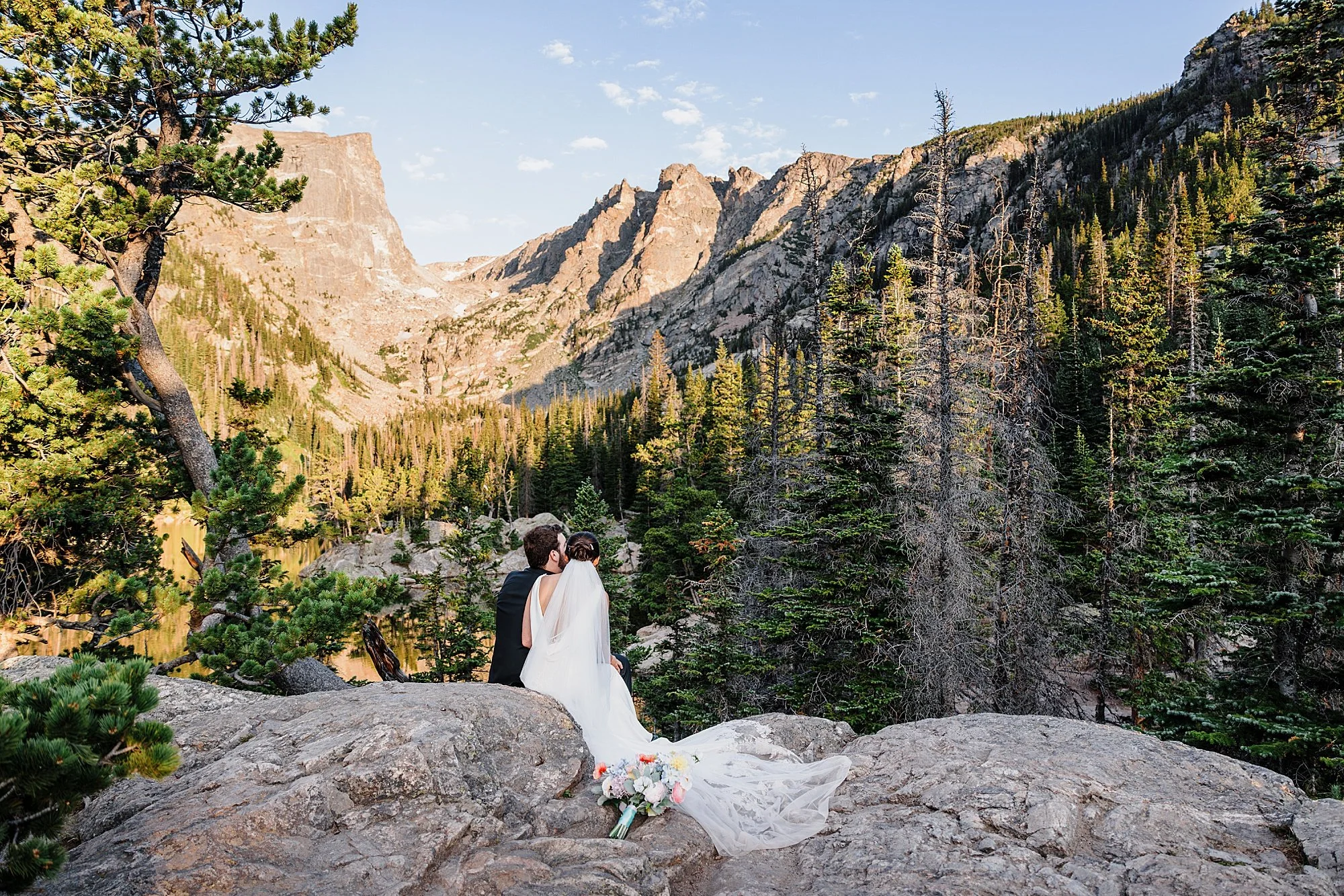 Moraine-Park-Amphitheater-Wedding-in-Rocky-Mountain-National-Park_0024.jpg