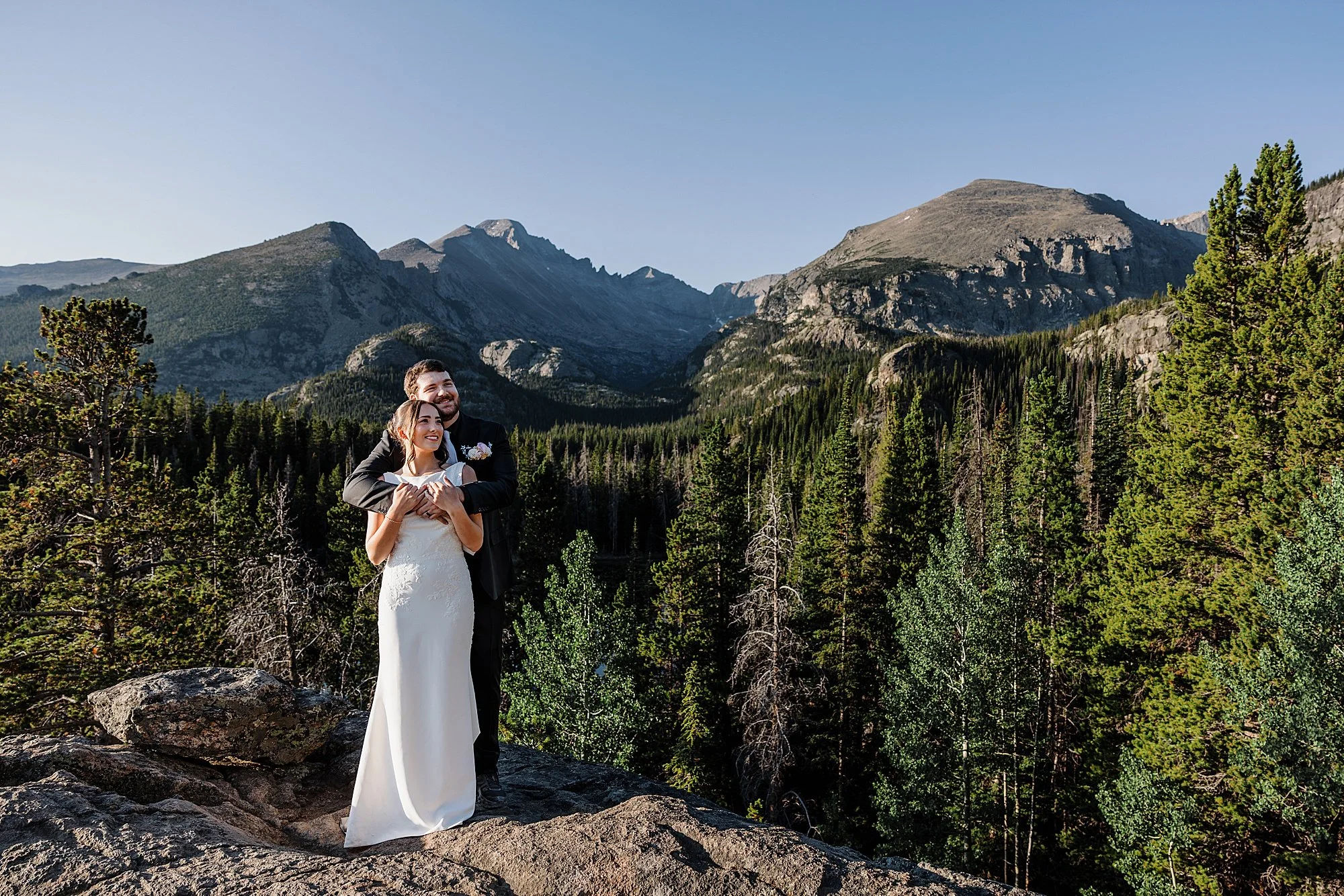 Moraine-Park-Amphitheater-Wedding-in-Rocky-Mountain-National-Park_0032.jpg
