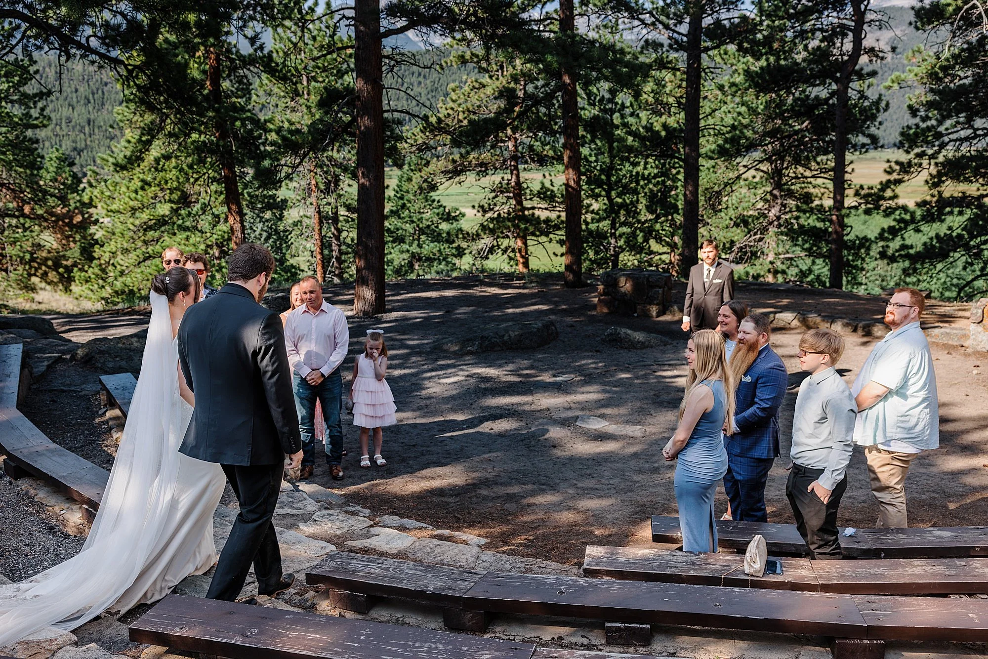 Moraine-Park-Amphitheater-Wedding-in-Rocky-Mountain-National-Park_0042.jpg