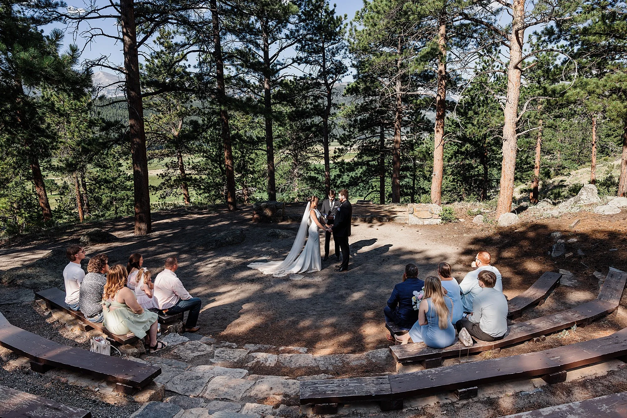 Moraine-Park-Amphitheater-Wedding-in-Rocky-Mountain-National-Park_0044.jpg