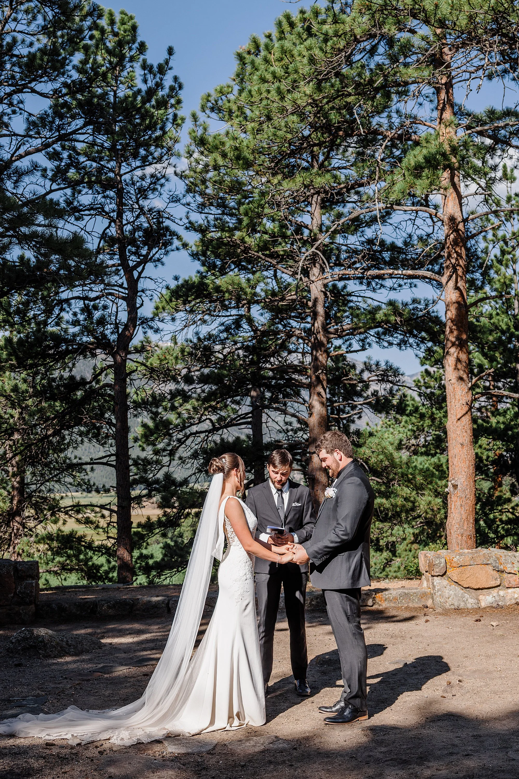 Moraine-Park-Amphitheater-Wedding-in-Rocky-Mountain-National-Park_0055.jpg