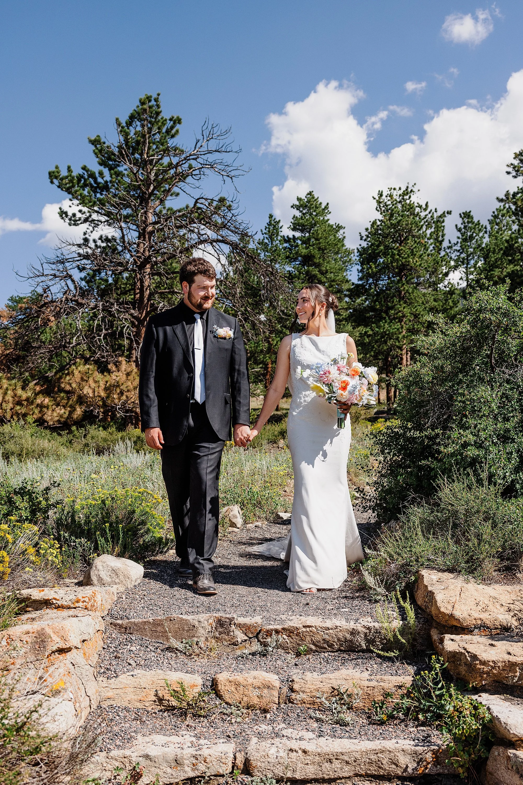 Moraine-Park-Amphitheater-Wedding-in-Rocky-Mountain-National-Park_0065.jpg