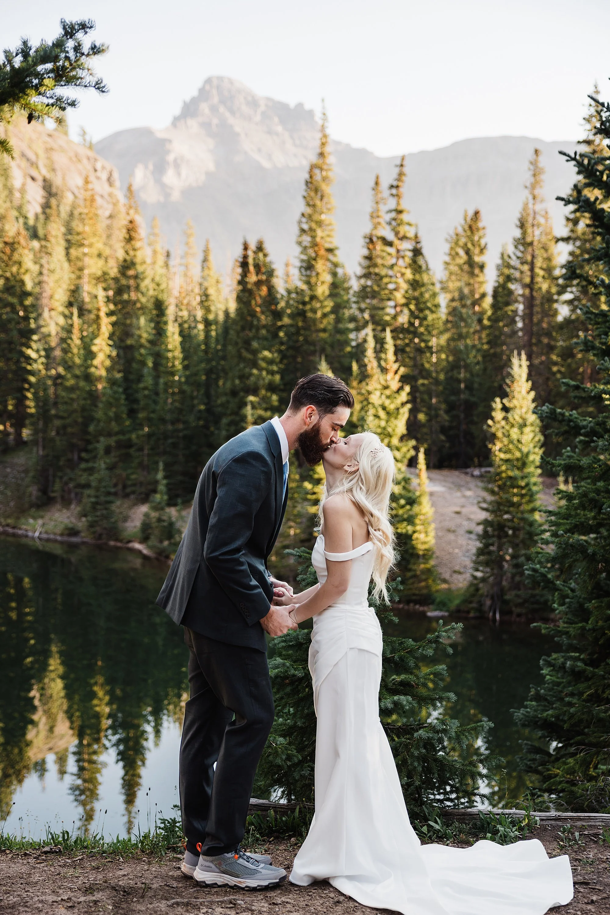 Ouray-Colorado-Elopement-Off-Road-and-Waterfalls_0024.jpg