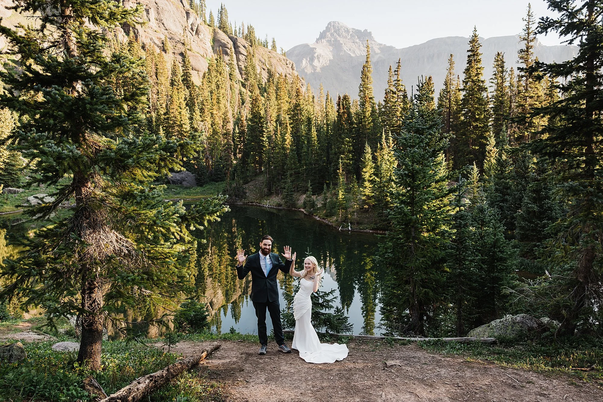 Ouray-Colorado-Elopement-Off-Road-and-Waterfalls_0027.jpg