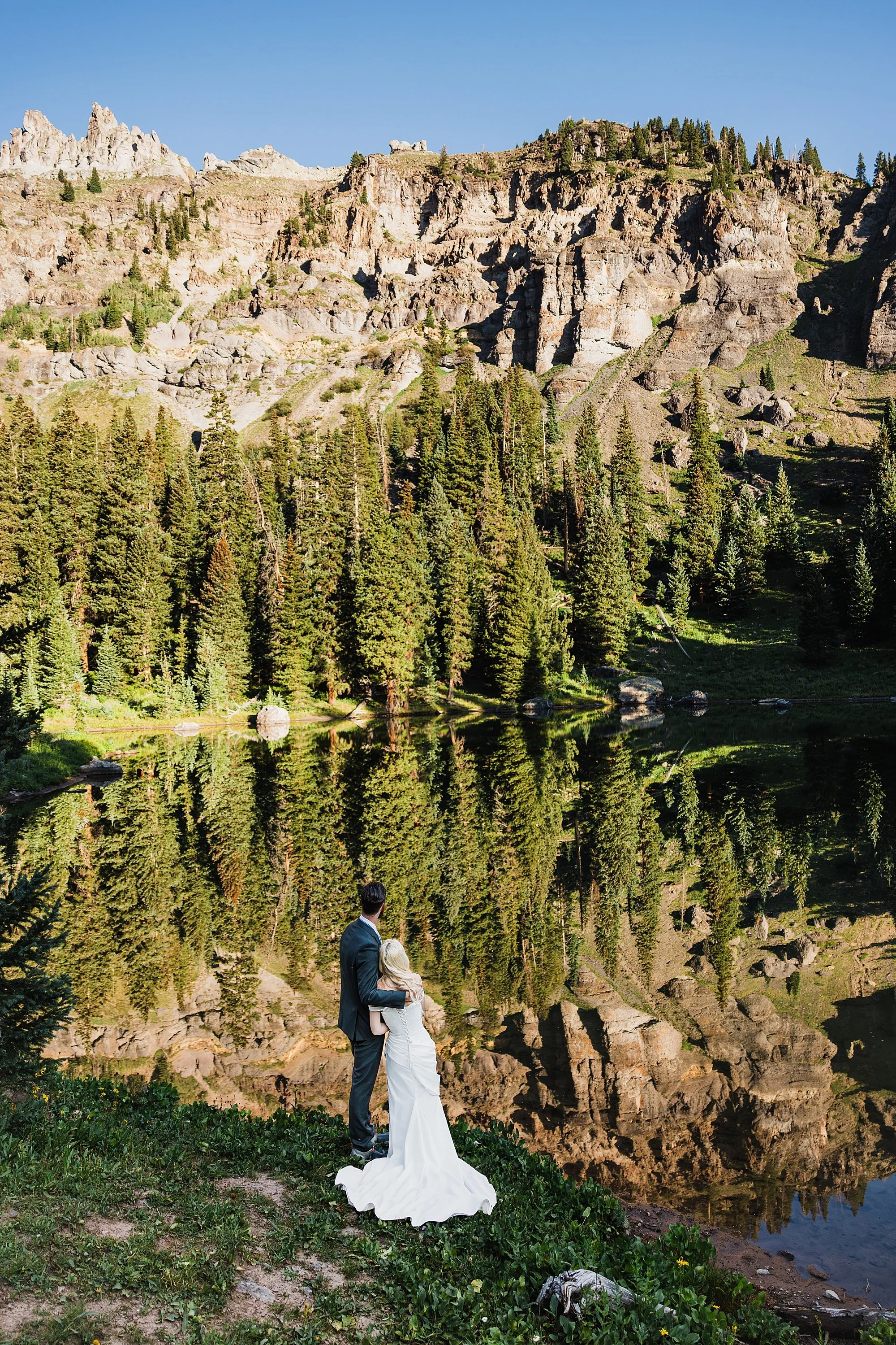 Ouray-Colorado-Elopement-Off-Road-and-Waterfalls_0029.jpg
