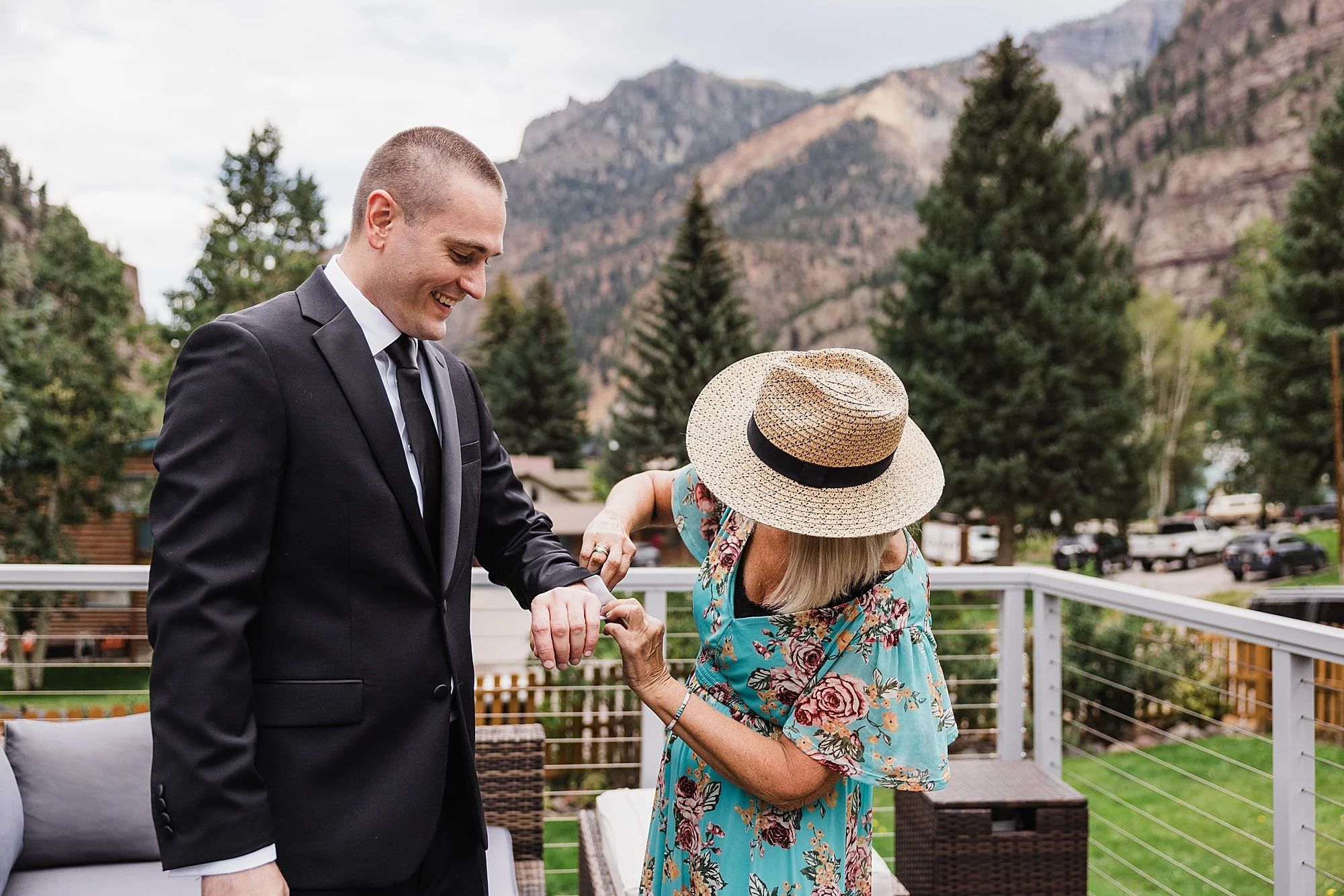 2-day-elopement-in-colorados-san-juan-mountains_0005.jpg