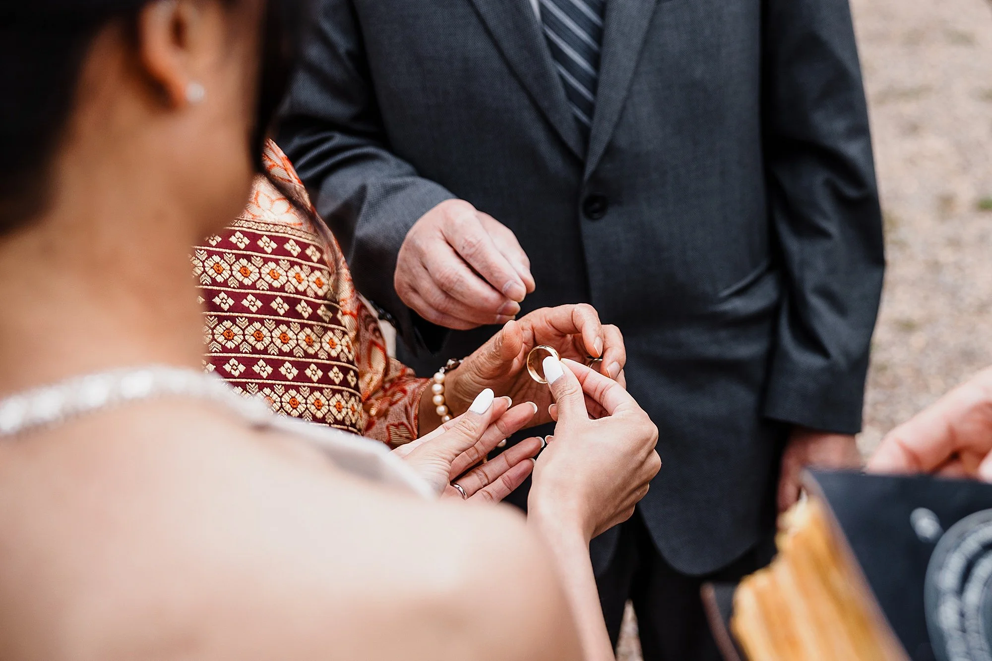 2-day-elopement-in-colorados-san-juan-mountains_0012.jpg