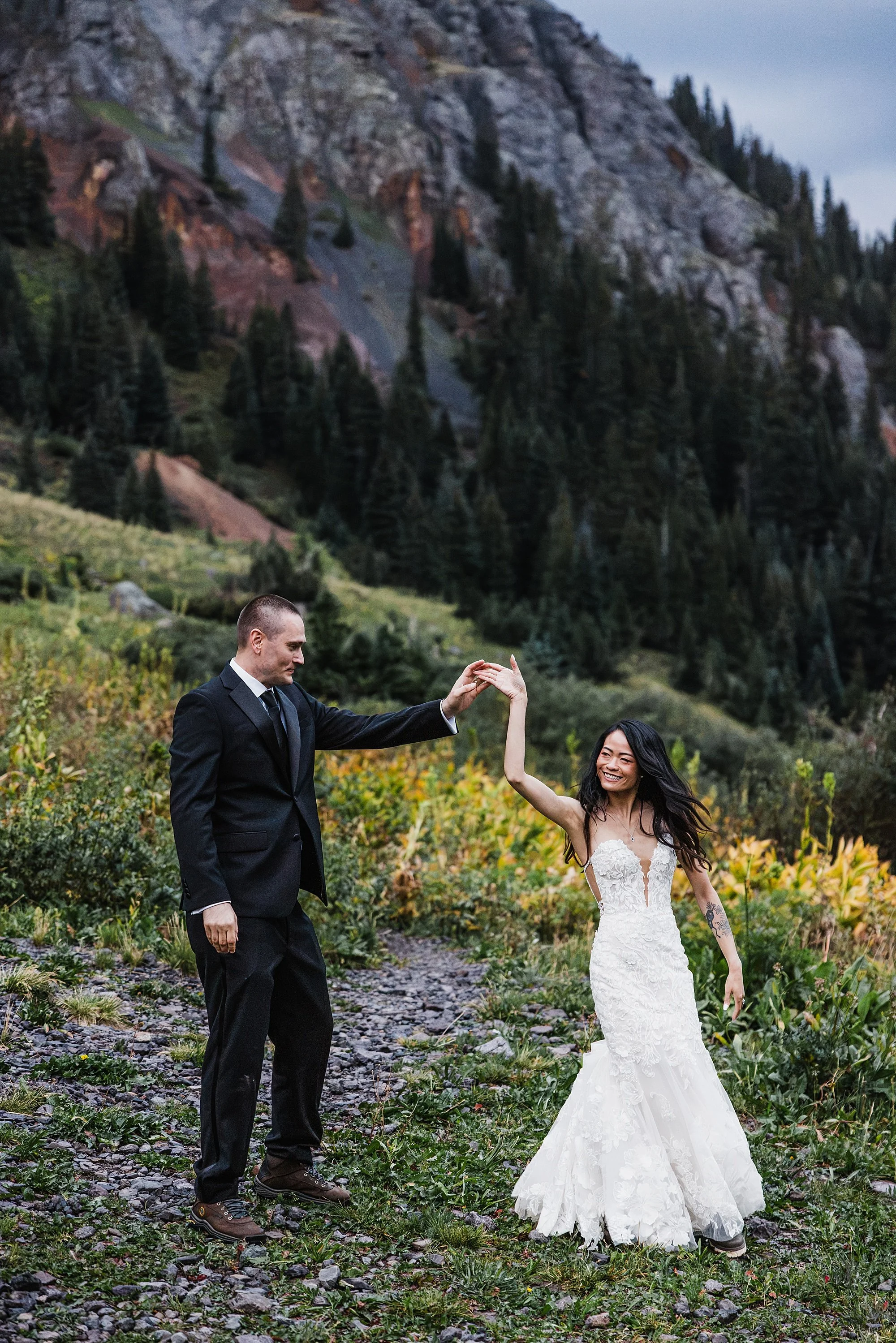 2-day-elopement-in-colorados-san-juan-mountains_0100.jpg