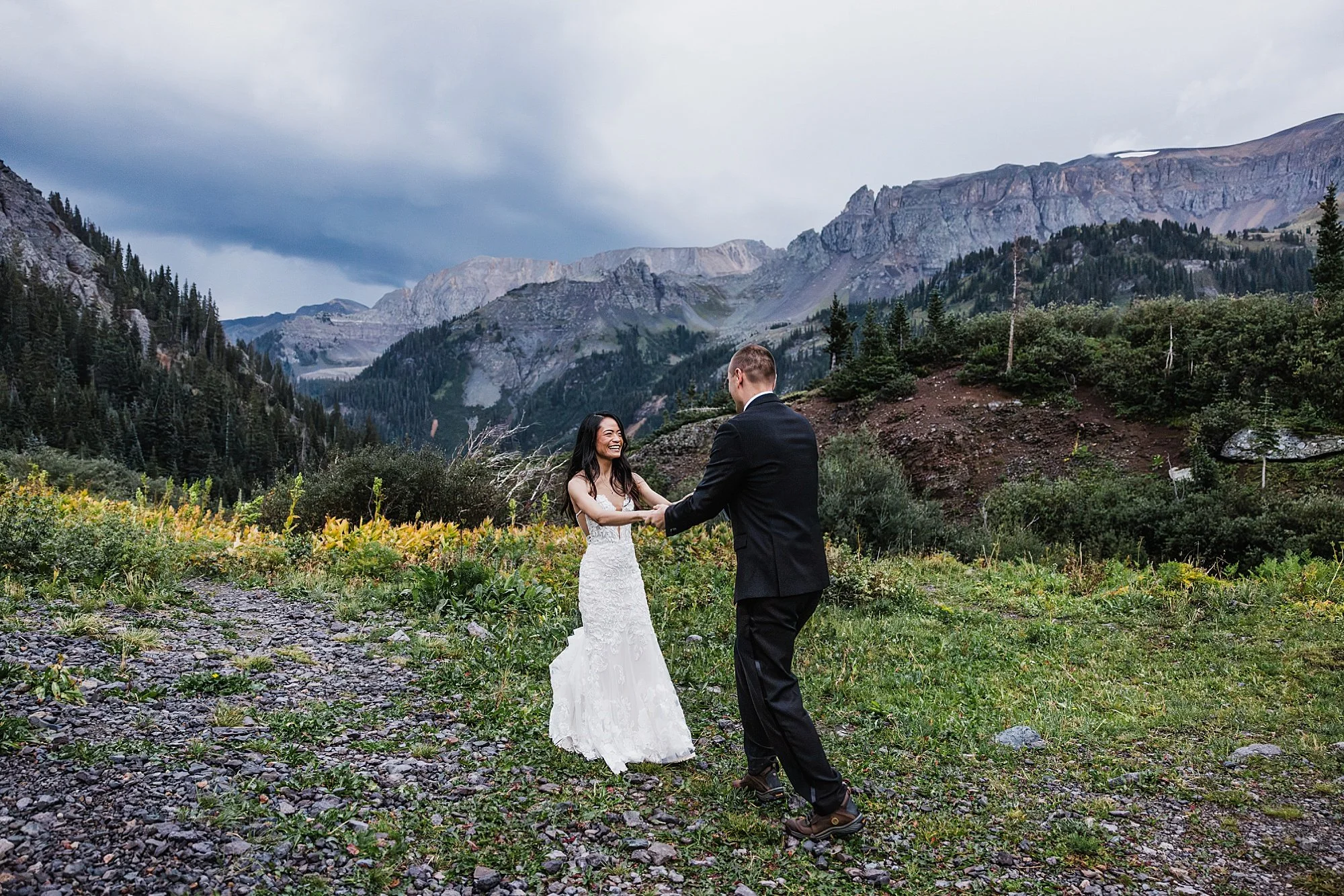 2-day-elopement-in-colorados-san-juan-mountains_0102.jpg