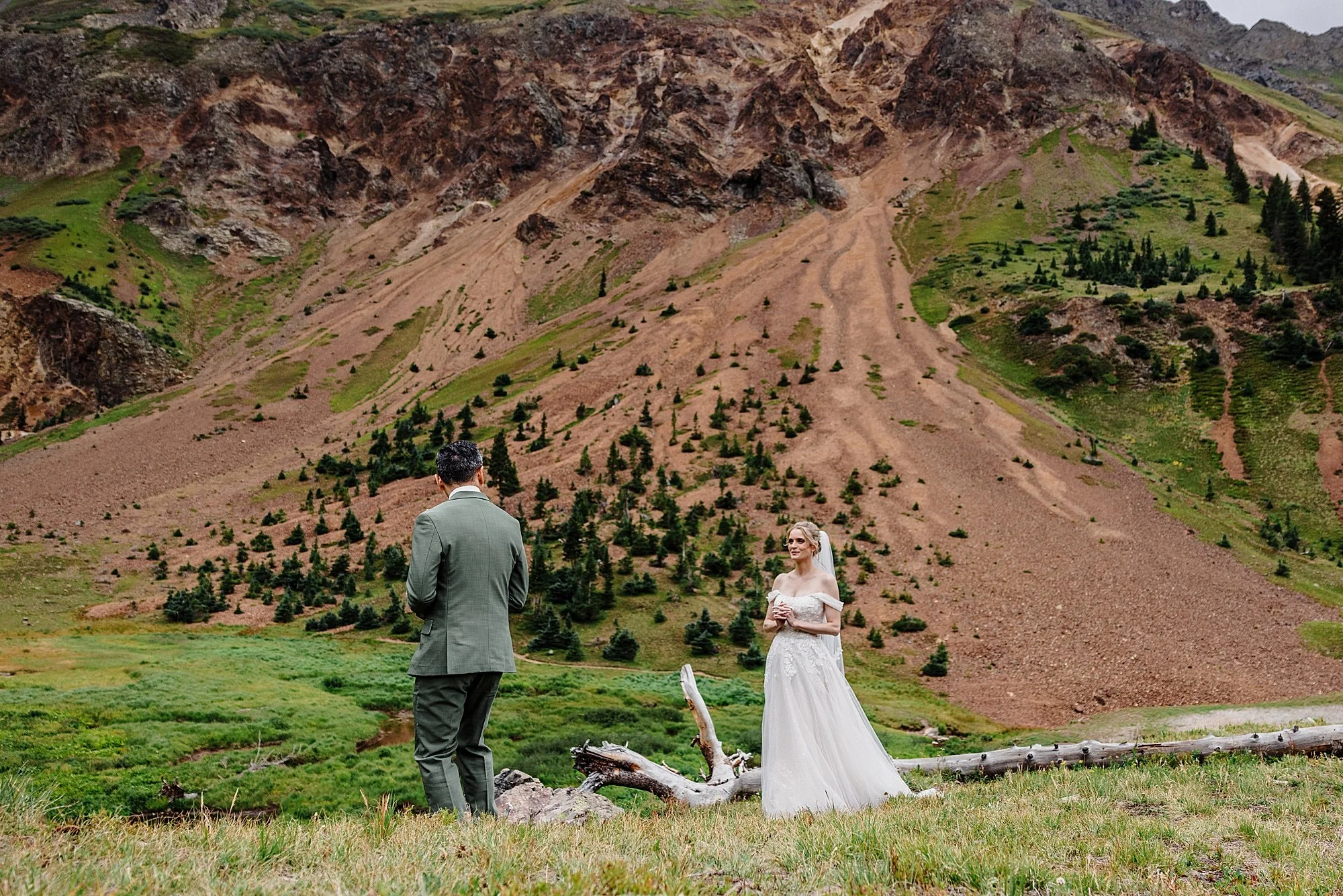Adventure-Elopement-in-Ouray-Colorado-003.jpg