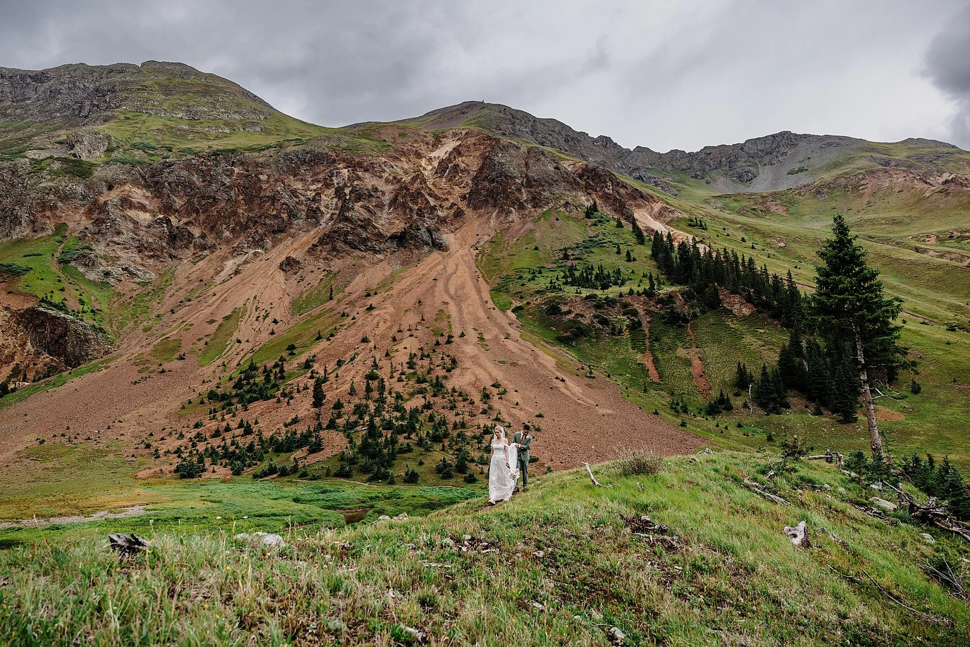 Adventure-Elopement-in-Ouray-Colorado-007.jpg