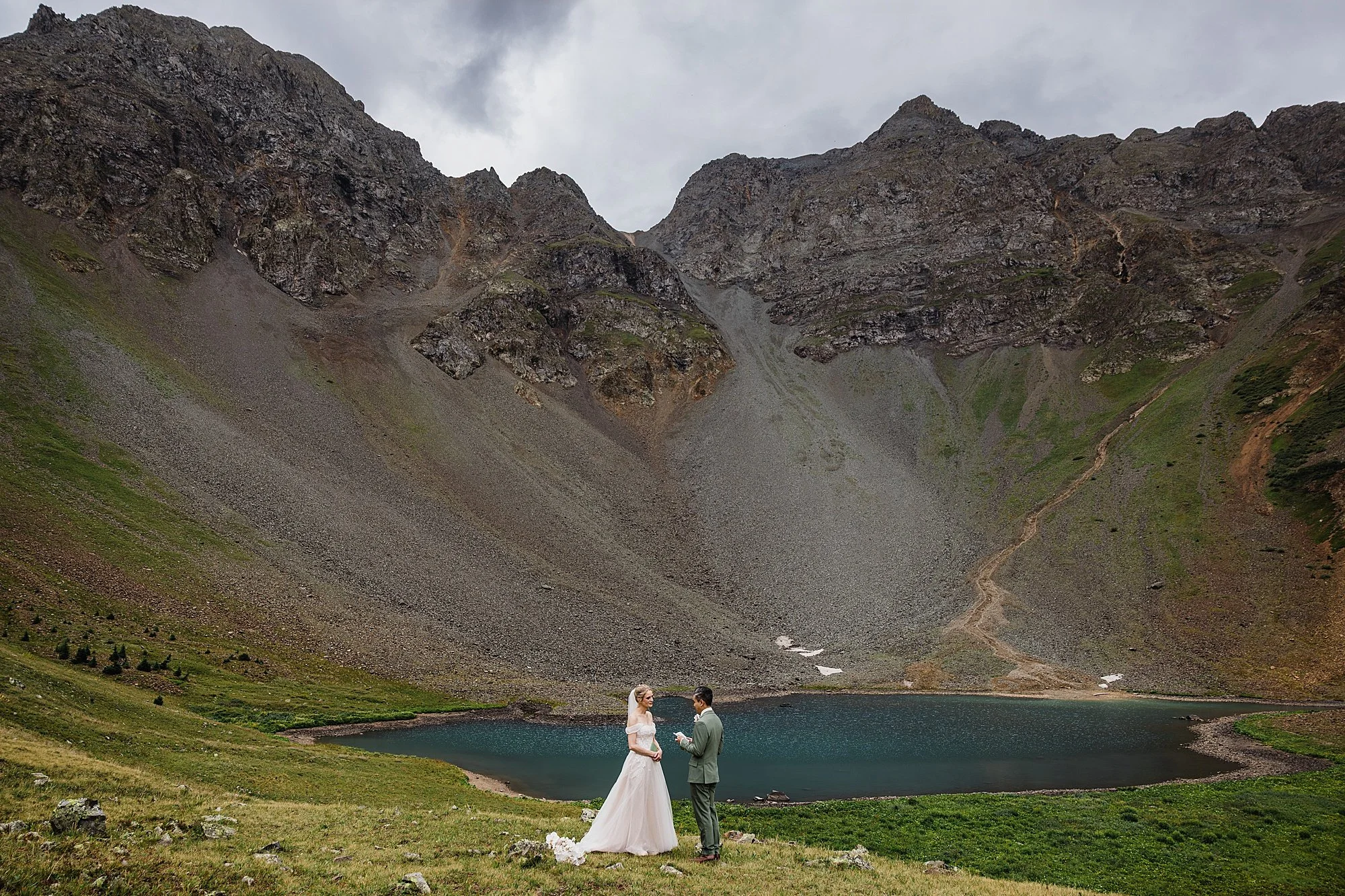 Adventure-Elopement-in-Ouray-Colorado-014.jpg