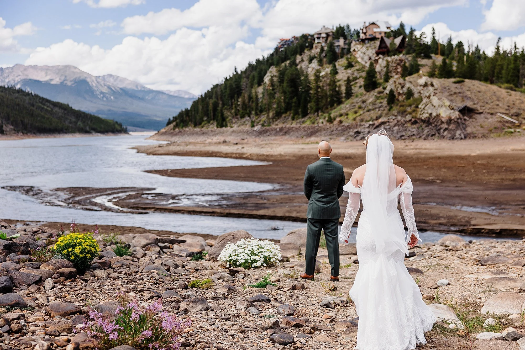 Wedding-at-the-new-Sapphire-Point-Overlook-in-Breckenridge-Colorado_0001.jpg
