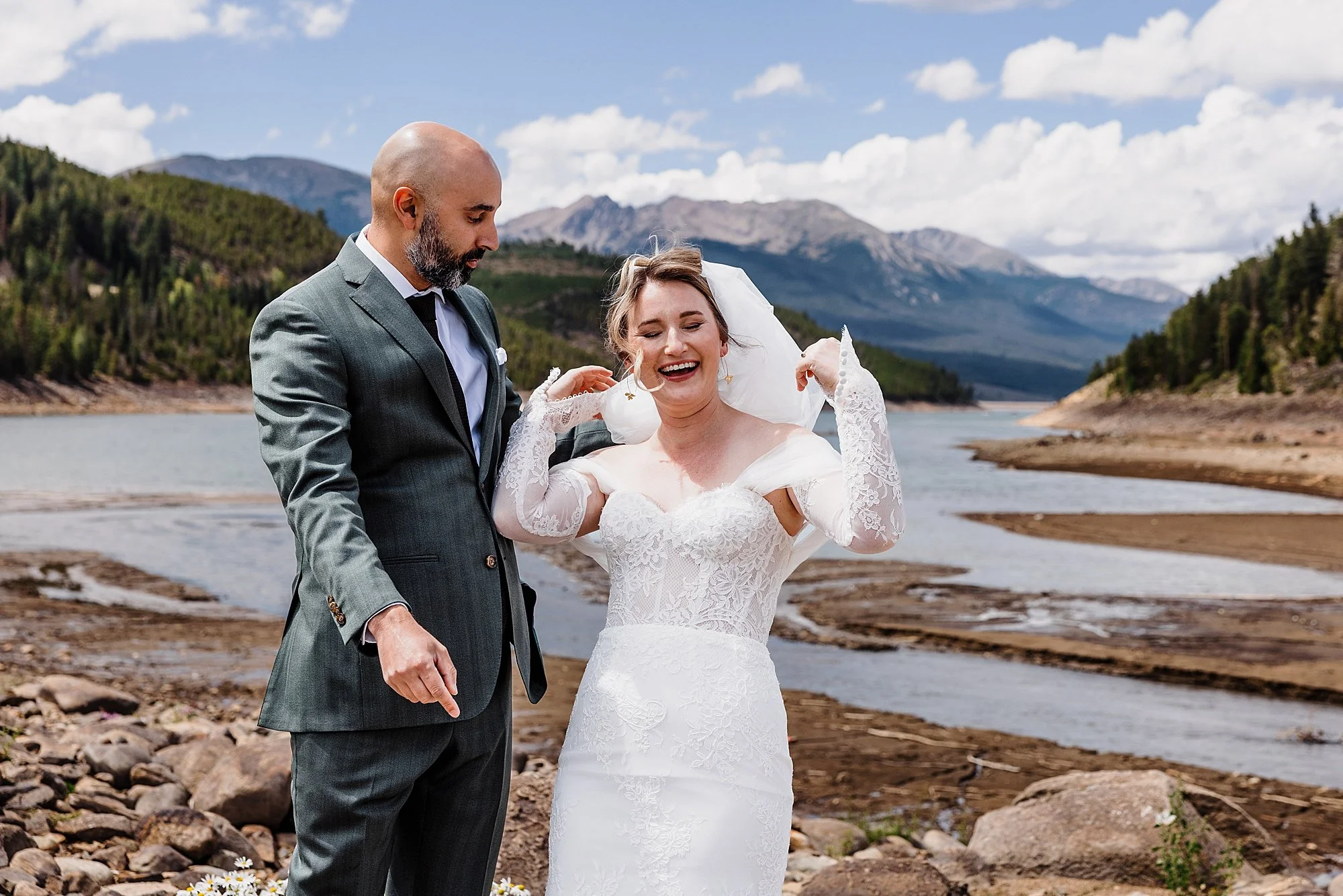 Wedding-at-the-new-Sapphire-Point-Overlook-in-Breckenridge-Colorado_0008.jpg