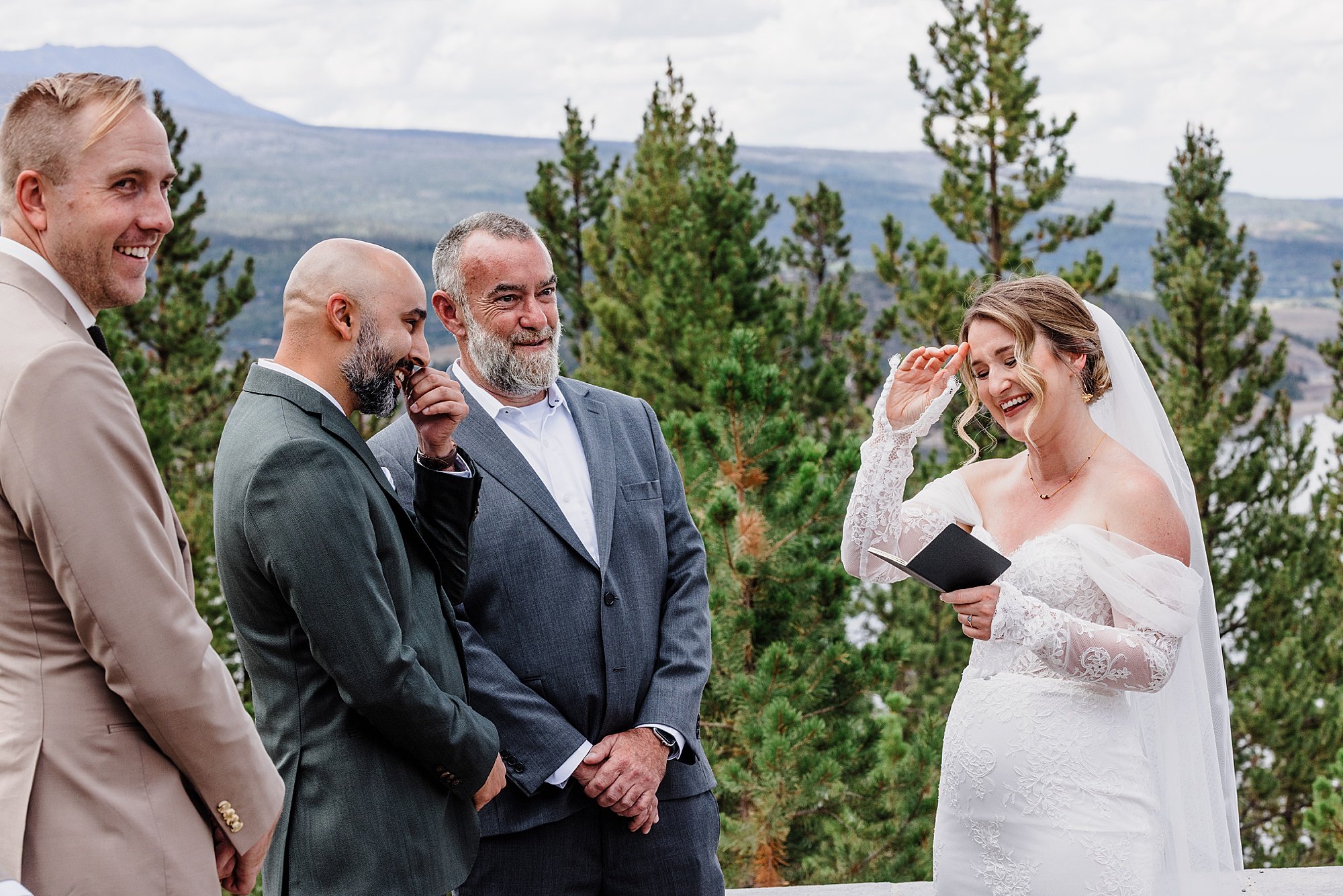 Wedding-at-the-new-Sapphire-Point-Overlook-in-Breckenridge-Colorado_0020.jpg