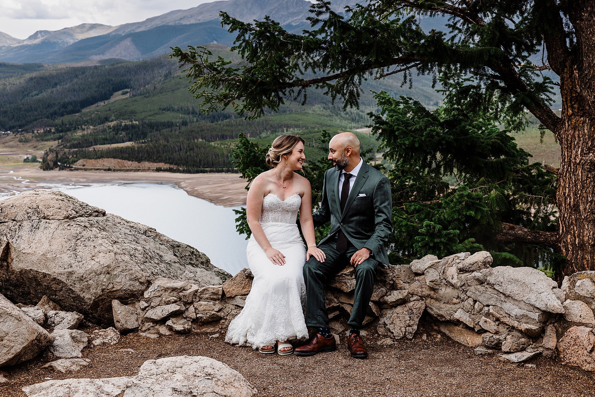 Wedding-at-the-new-Sapphire-Point-Overlook-in-Breckenridge-Colorado_0042.jpg