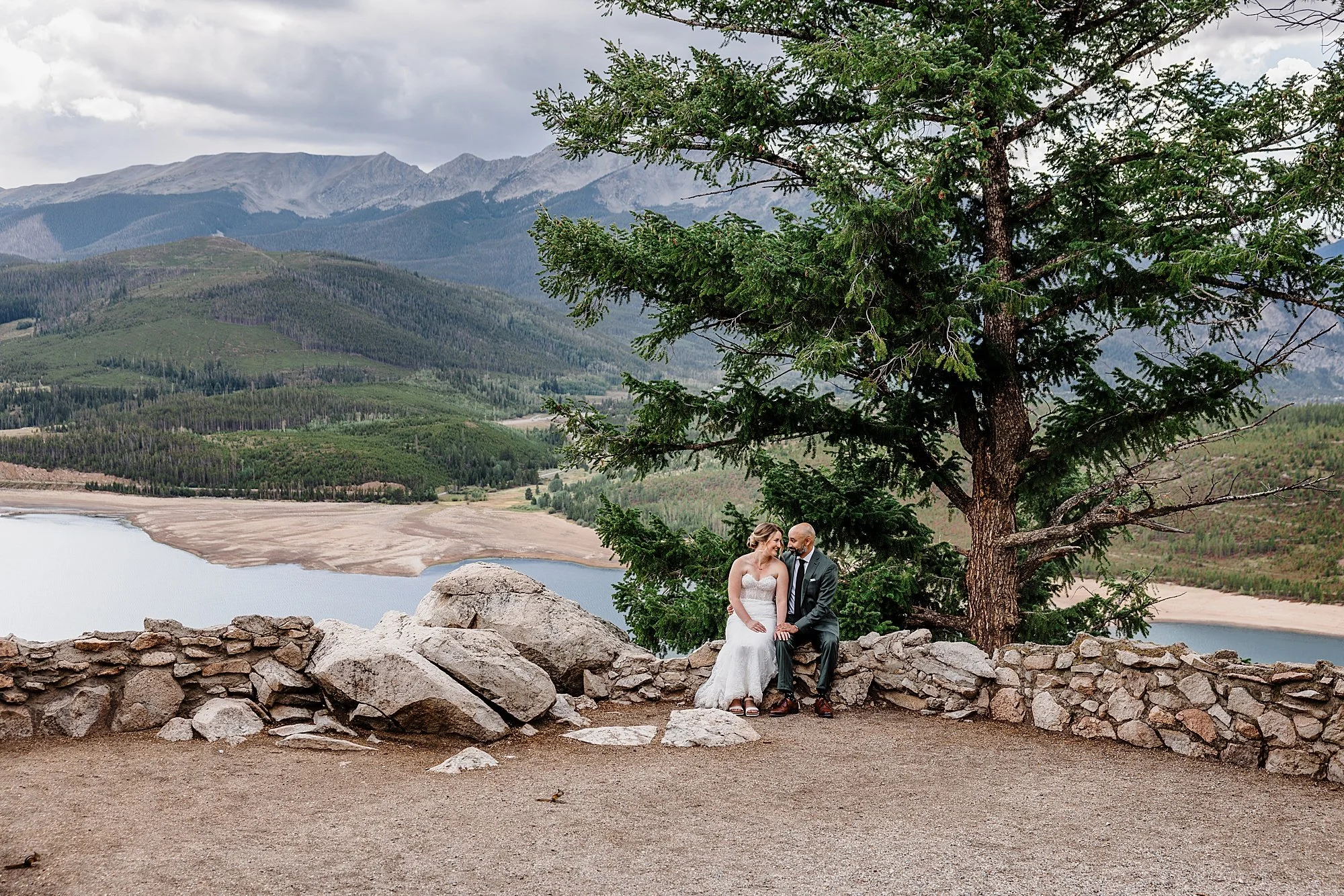 Wedding-at-the-new-Sapphire-Point-Overlook-in-Breckenridge-Colorado_0044.jpg