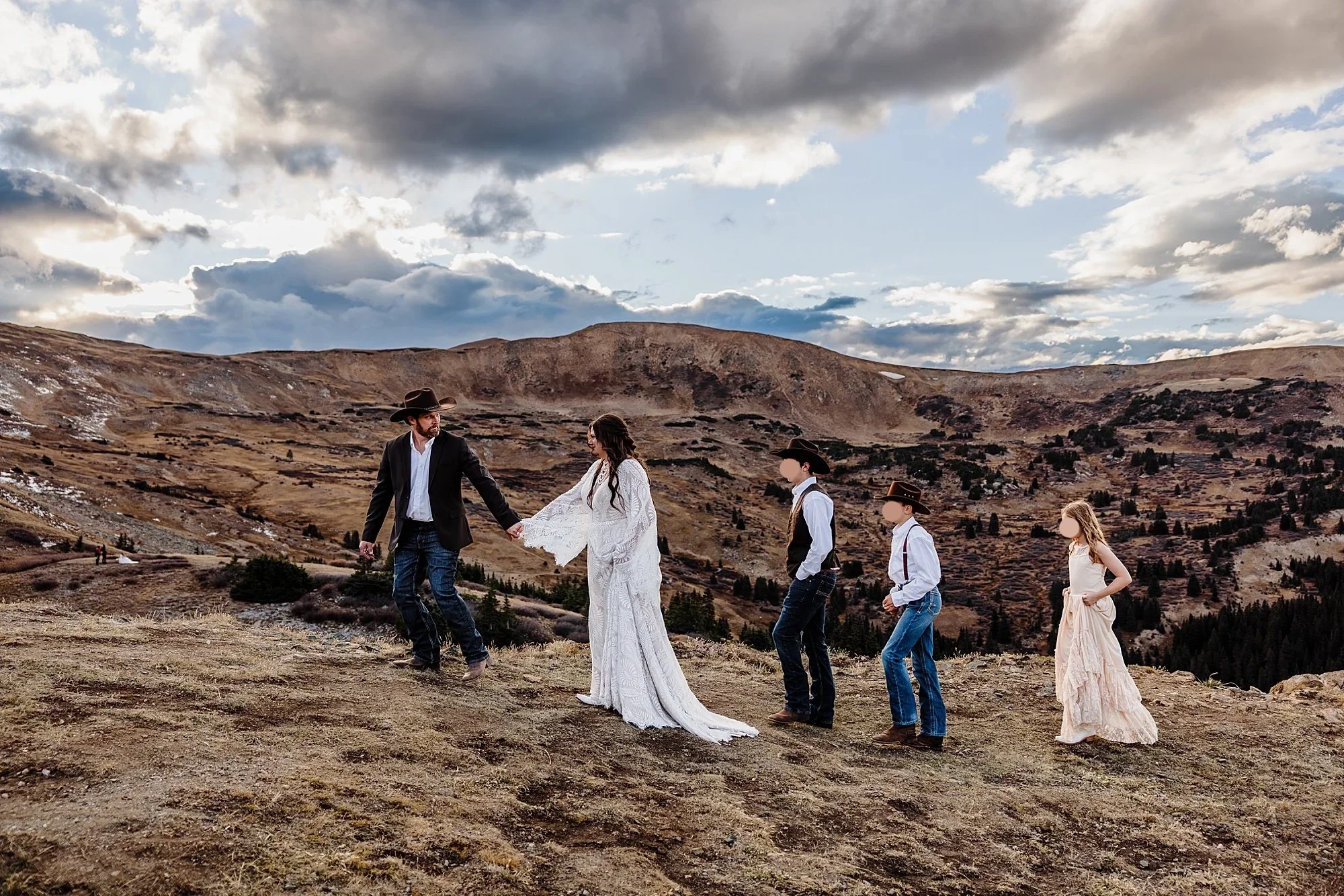 Elopement-with-Kids-in-Breckenridge-Colorado_0032.webp
