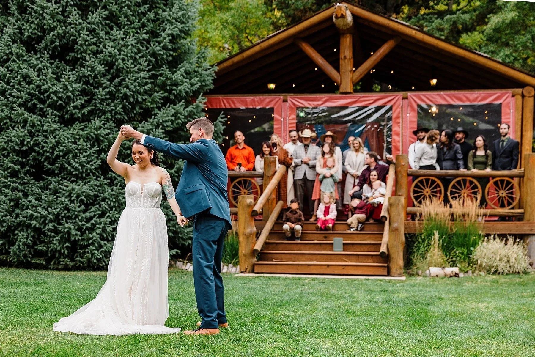 Maroon-Bells-and-Chair-Mountain-Ranch-Small-Wedding_0070.webp