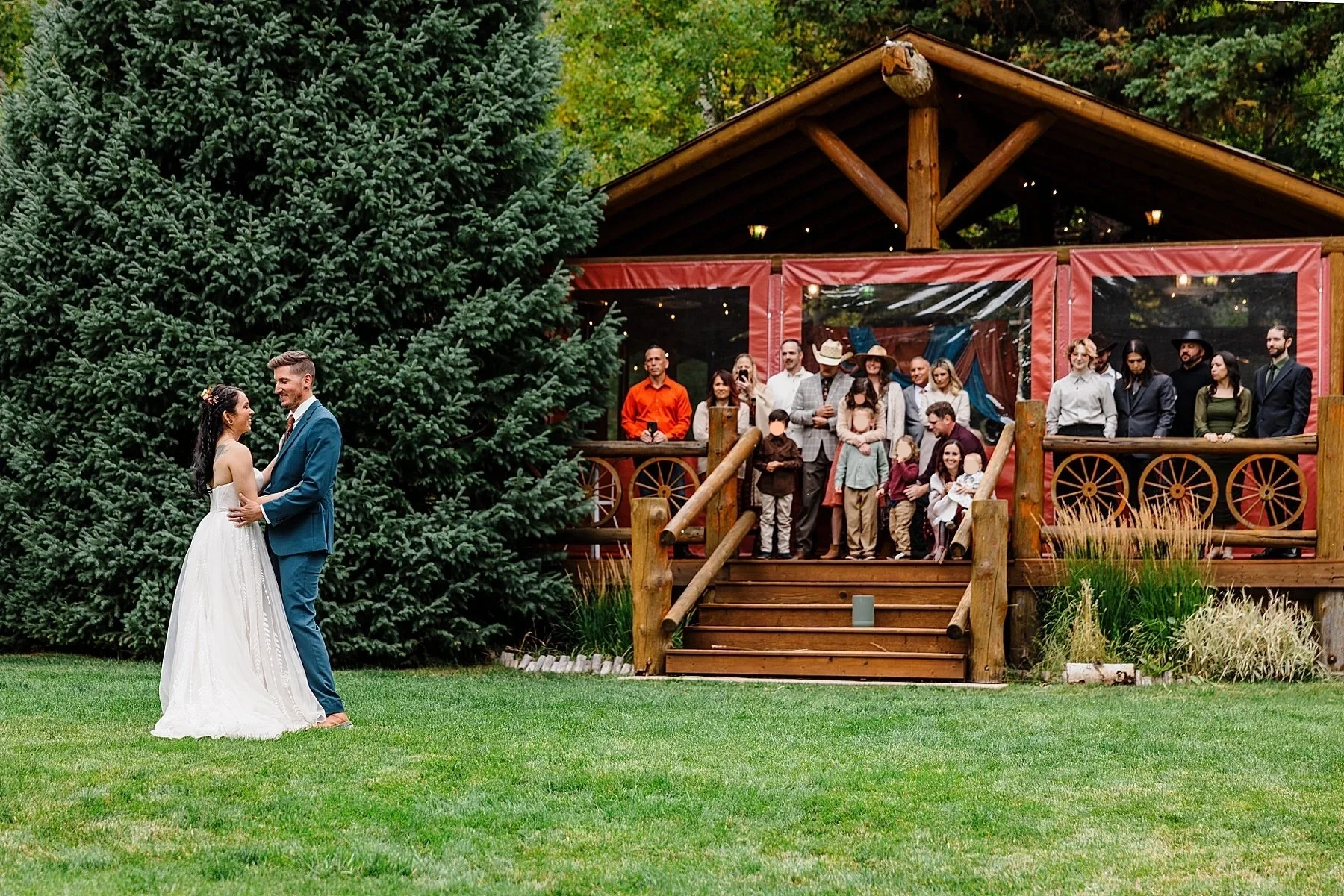 Maroon-Bells-and-Chair-Mountain-Ranch-Small-Wedding_0065.webp