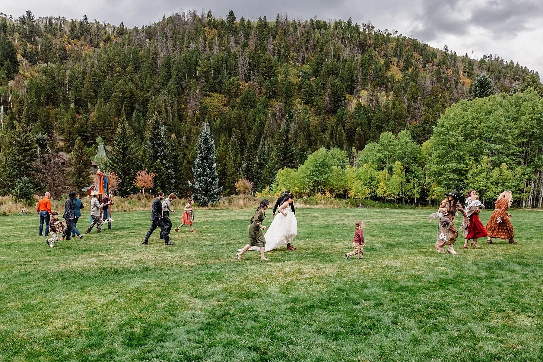 Maroon-Bells-and-Chair-Mountain-Ranch-Small-Wedding_0061.webp