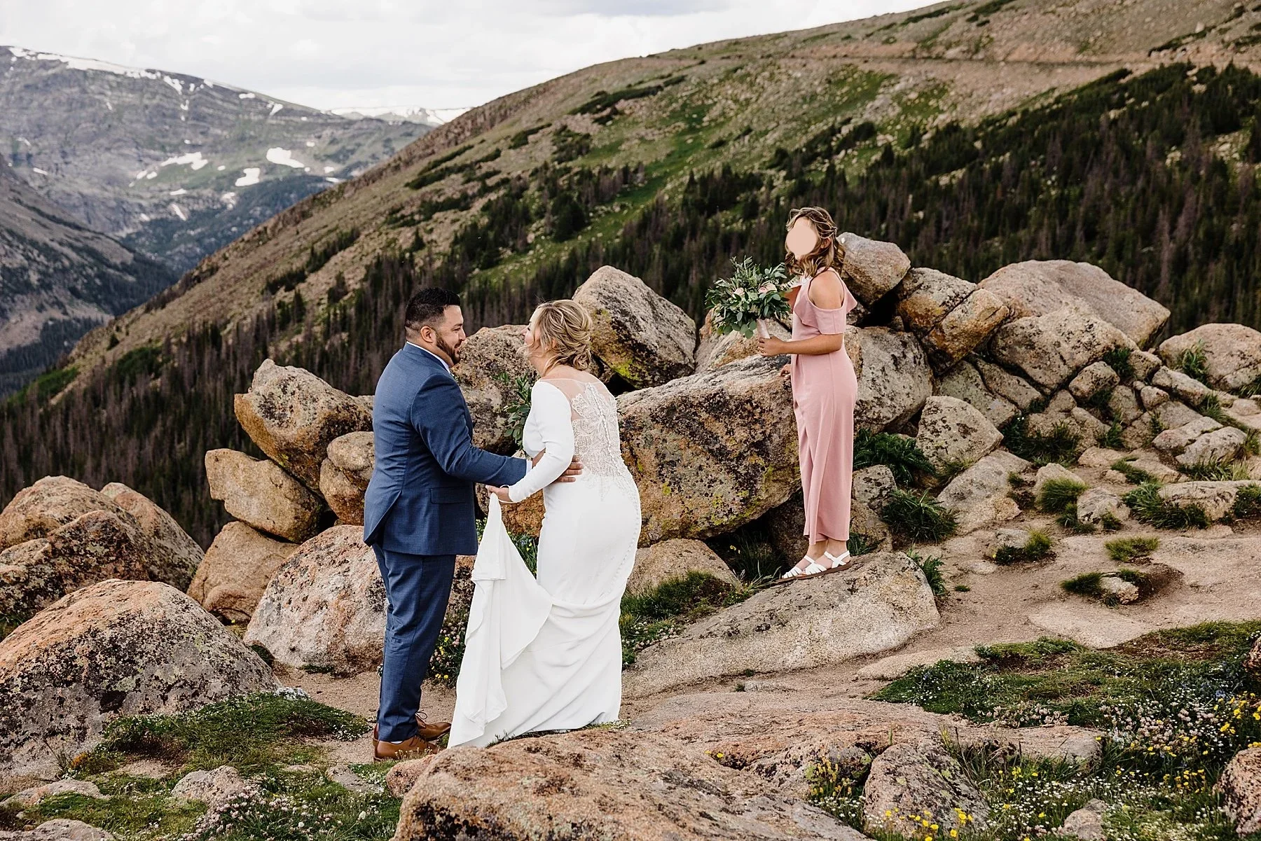 Hidden-Valley-Elopement-in-Rocky-Mountain-National-Park-Colorado_0005.webp