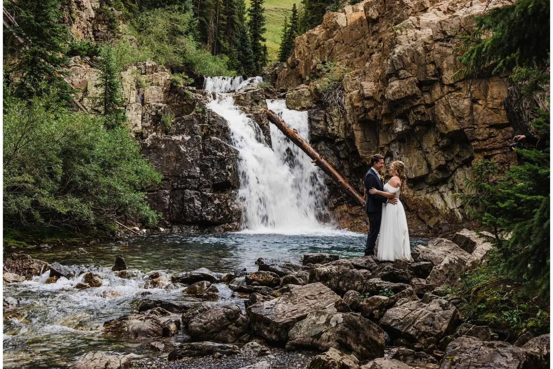 Off-Road-Colorado-Elopement-Photographer11_1.webp