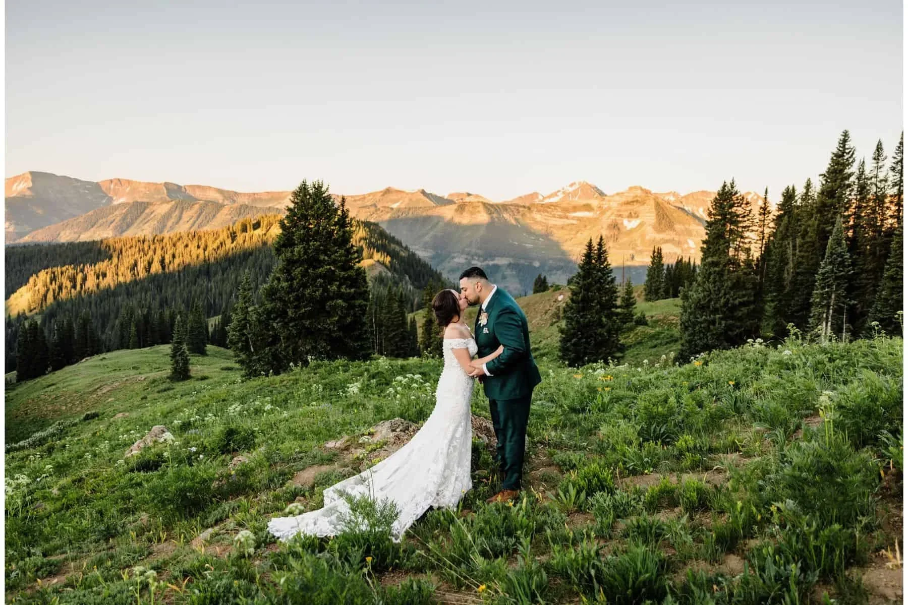 Off-Road-Colorado-Elopement-Photographer38.webp