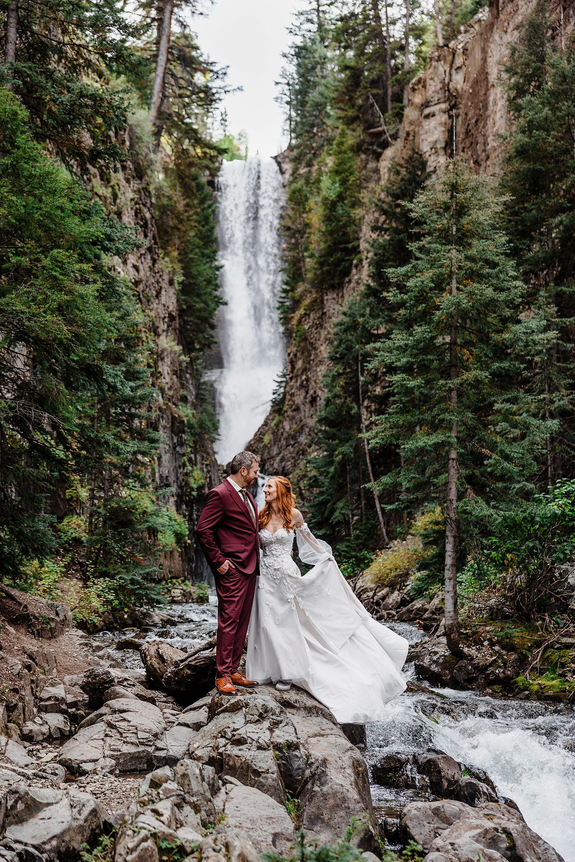 Sunset-Waterfall-Elopement-in-Telluride_0006.jpg