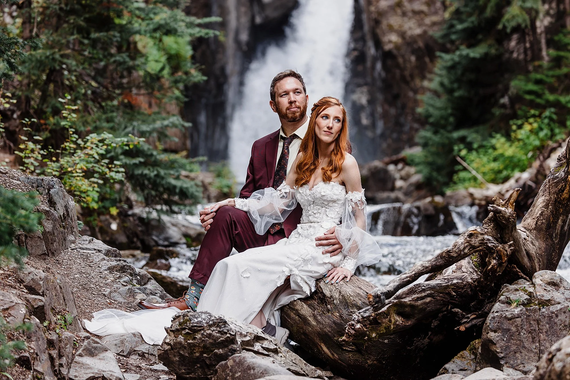 Sunset-Waterfall-Elopement-in-Telluride_0015.jpg