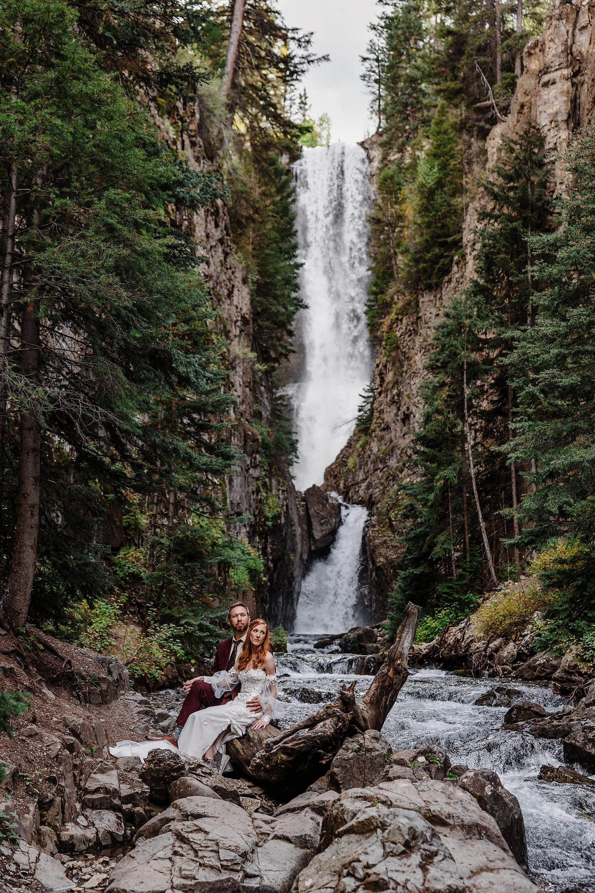 Sunset-Waterfall-Elopement-in-Telluride_0014.jpg