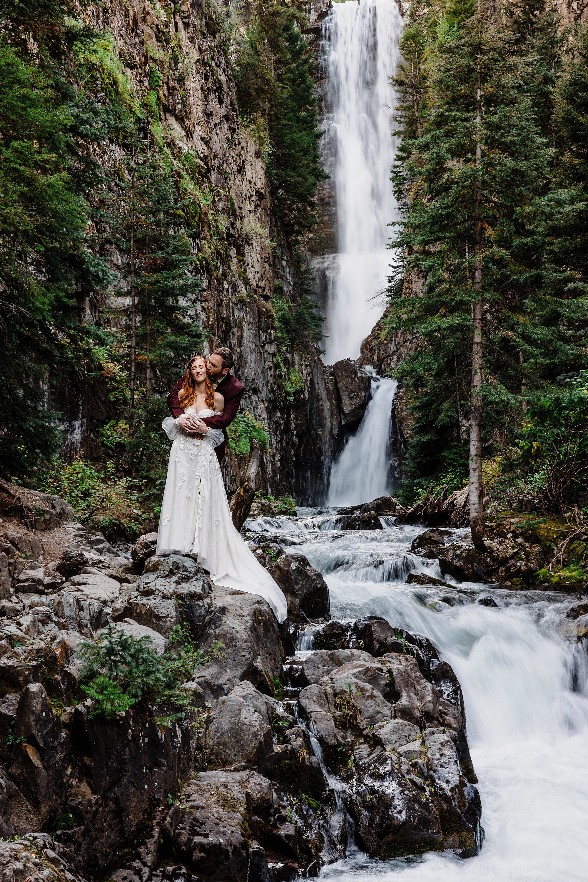 Sunset-Waterfall-Elopement-in-Telluride_0018.jpg