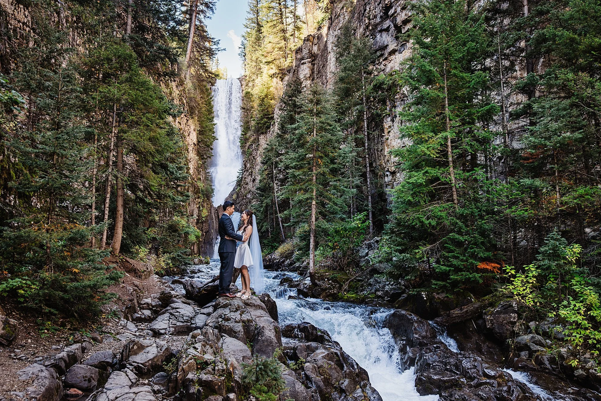 Fall-Elopement-in-Telluride-Colorado-Sunrise-to-Sunset_0033.jpg