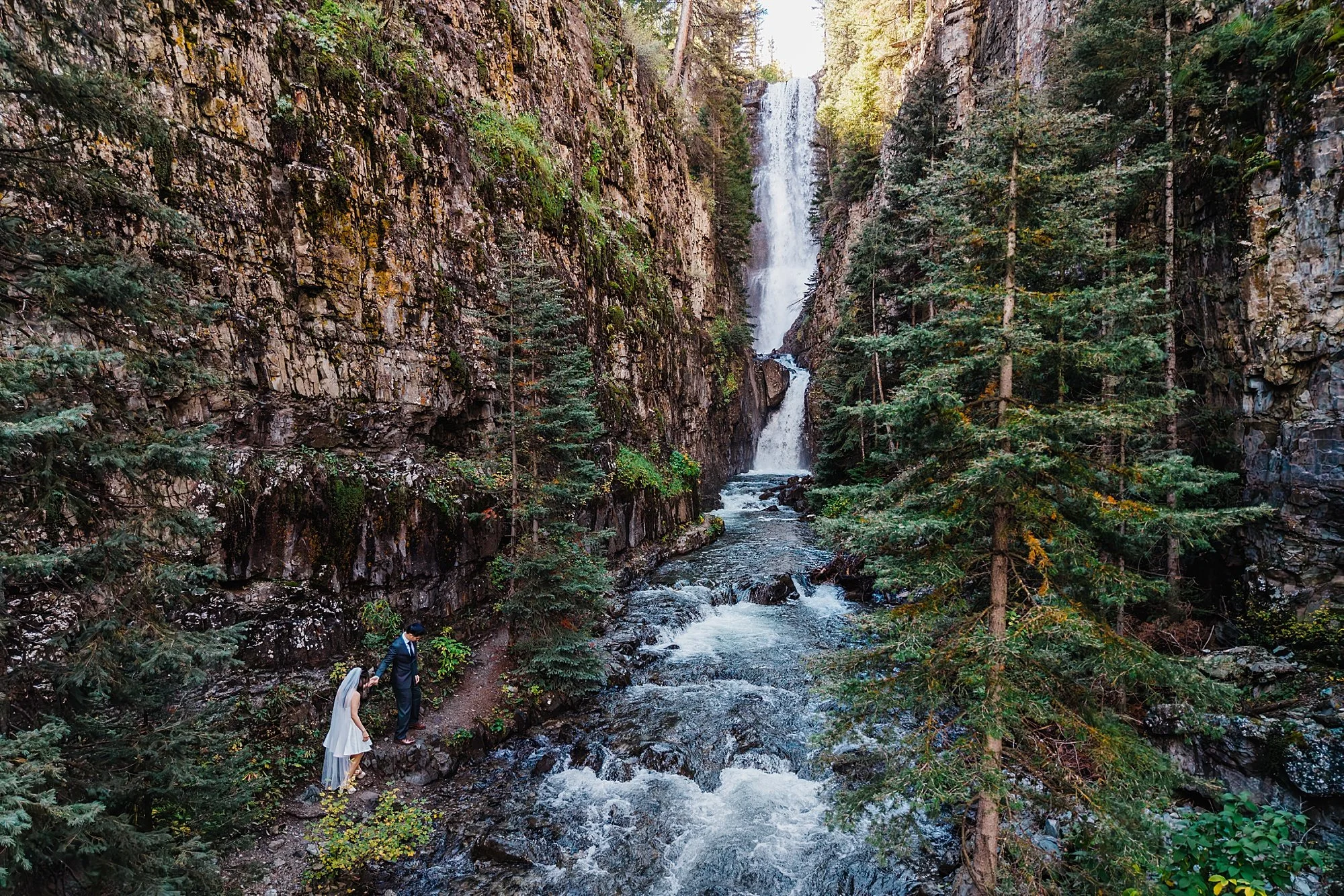 Fall-Elopement-in-Telluride-Colorado-Sunrise-to-Sunset_0038.jpg