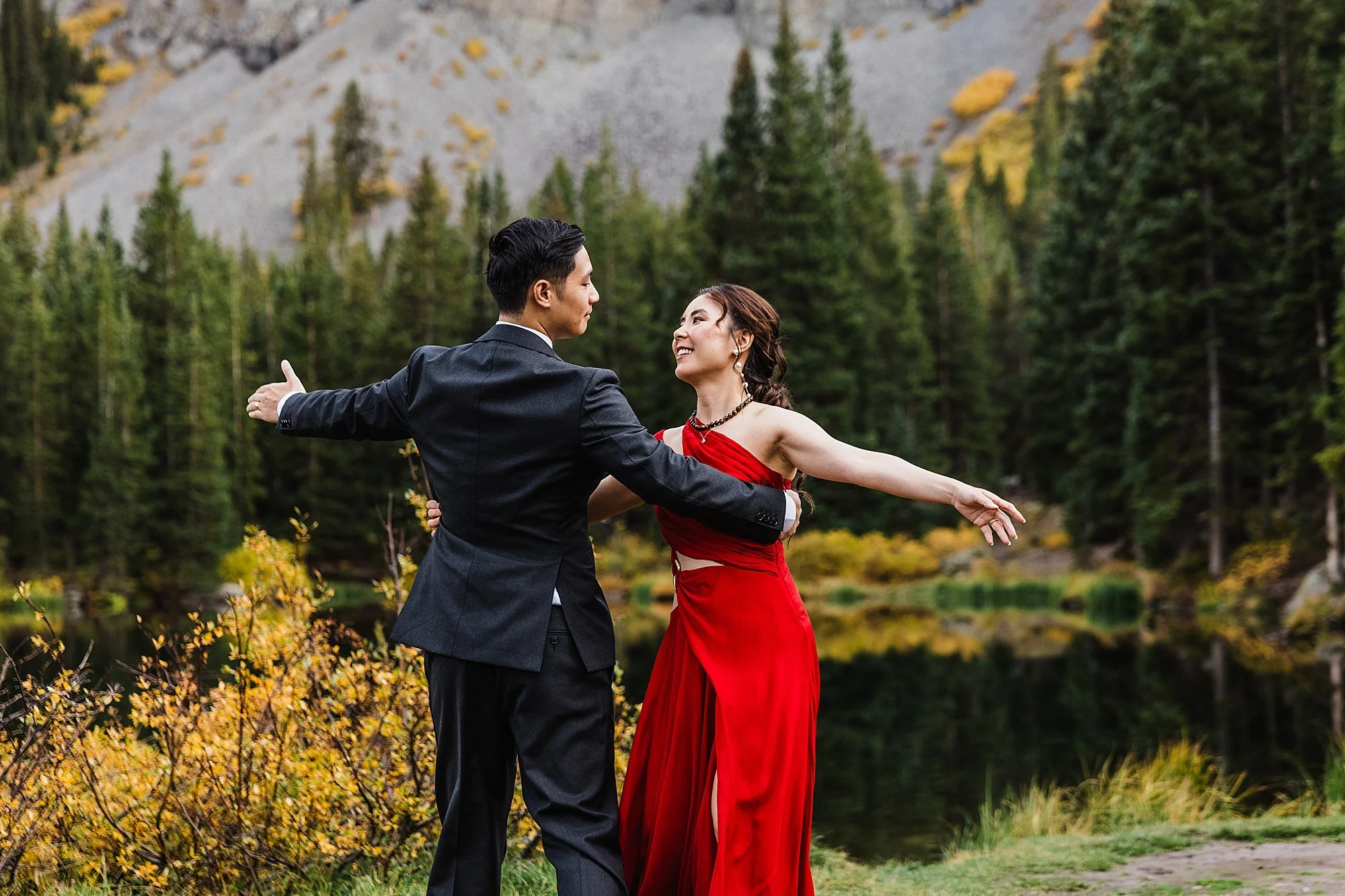 Fall-Elopement-in-Telluride-Colorado-Sunrise-to-Sunset_0065.jpg