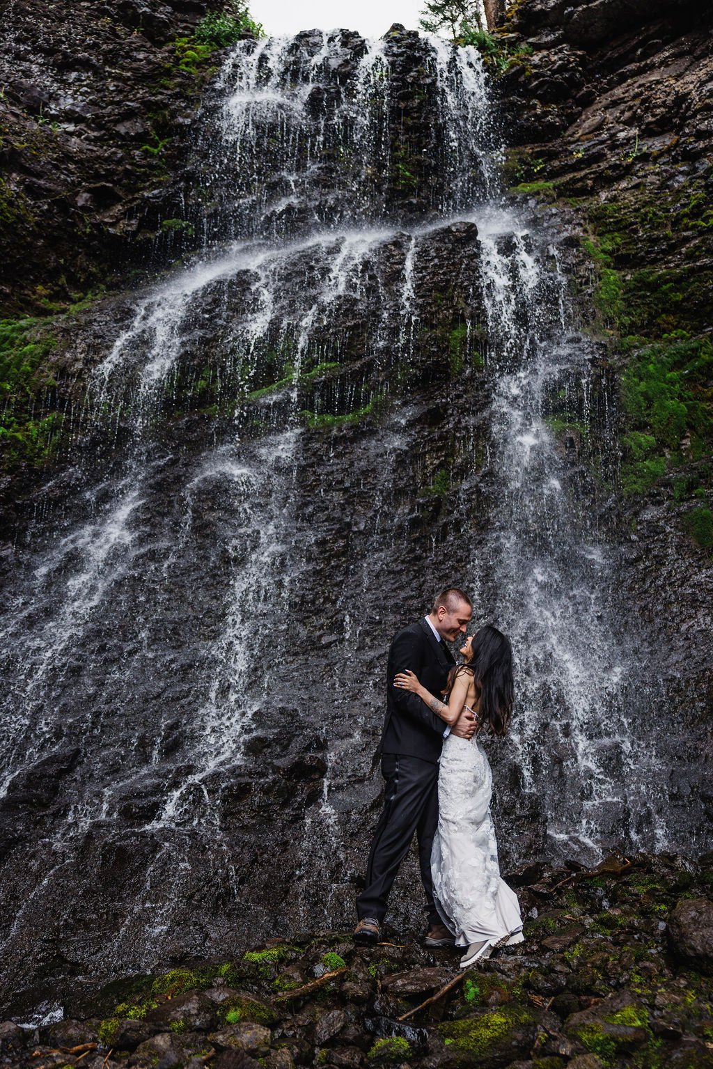 2-Day-Elopement-in-Ouray-Colorado_Vow-of-the-Wild-148.jpg